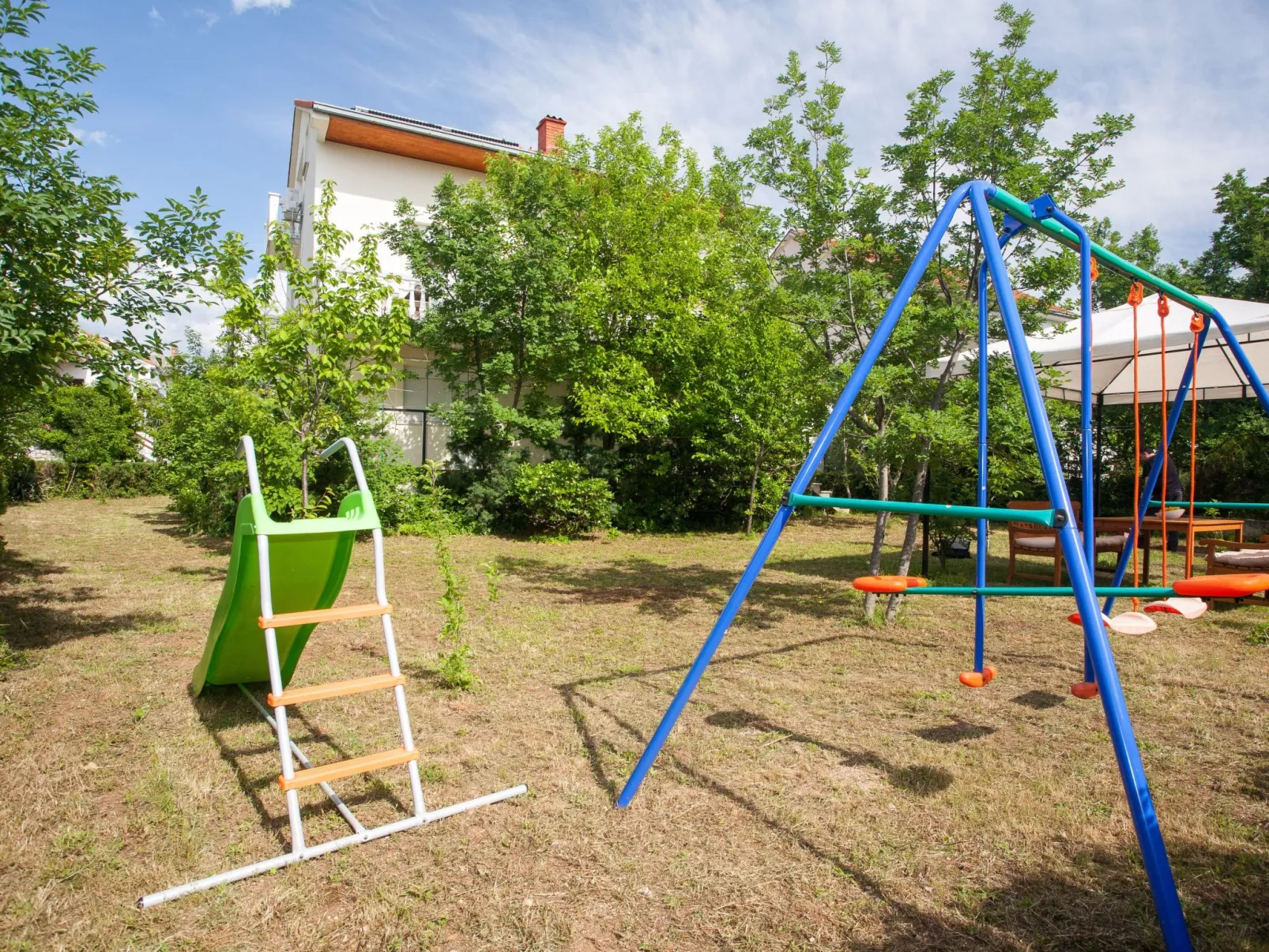 Wohnungen Damir-Buiten