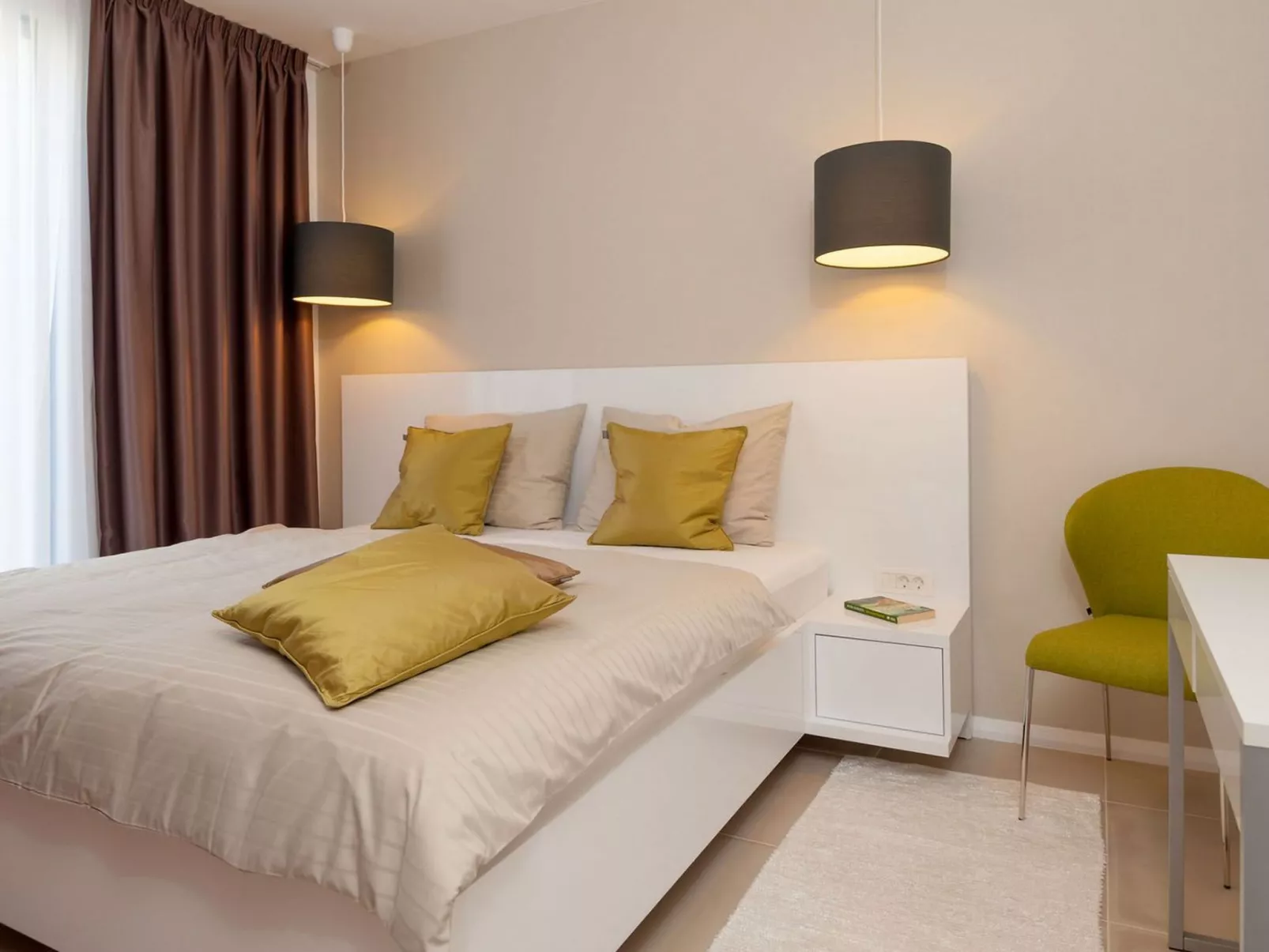 Luxuriöse Villa Rose am Strand mit Pool-Binnen