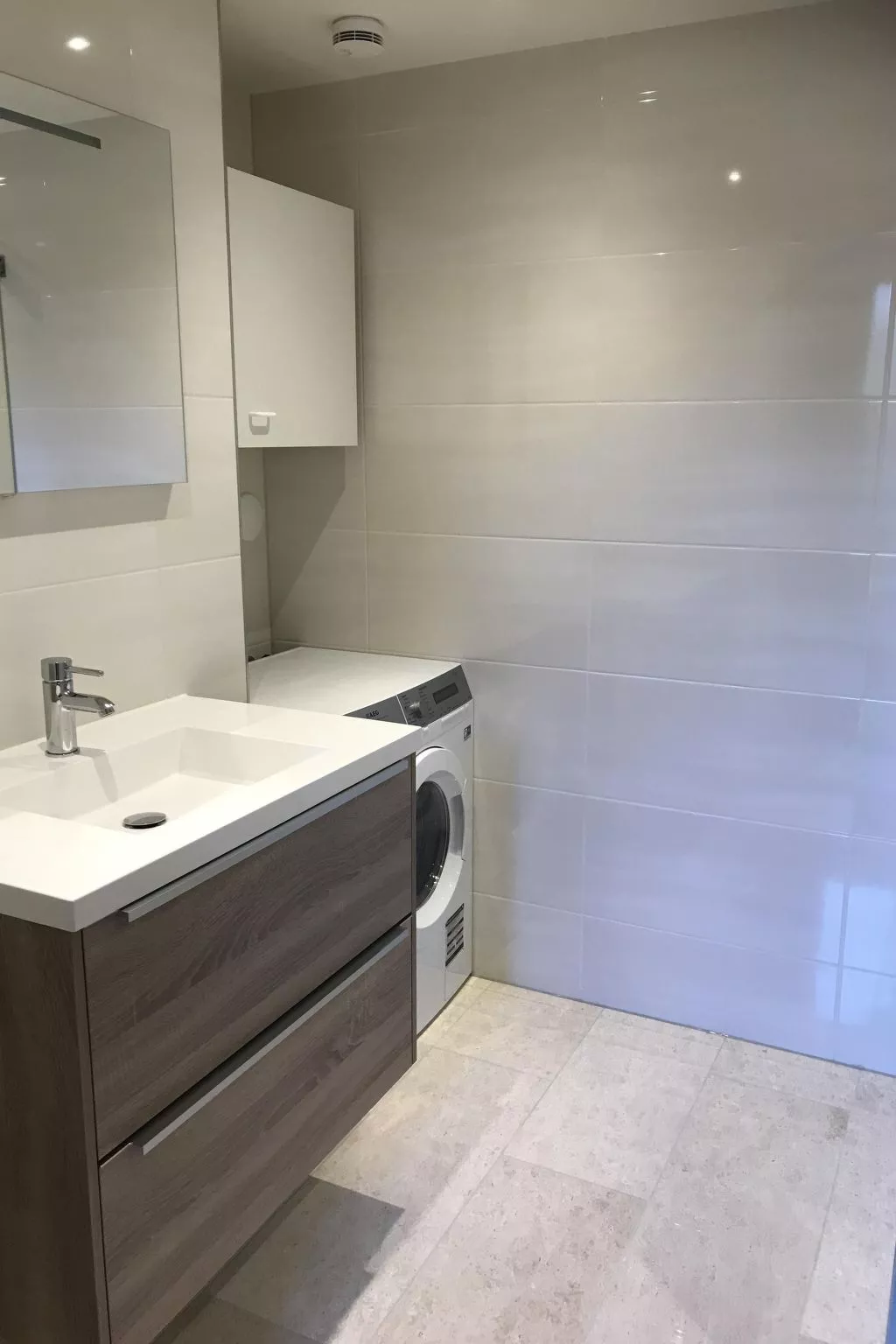 Mit Außen-Sauna und Außen-Whirlpool-Binnen