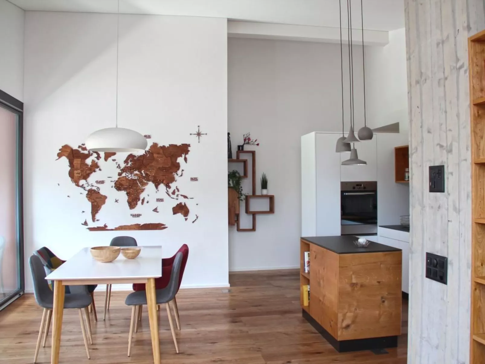 Moderne, komfortable Dachwohnung mit Bergsicht