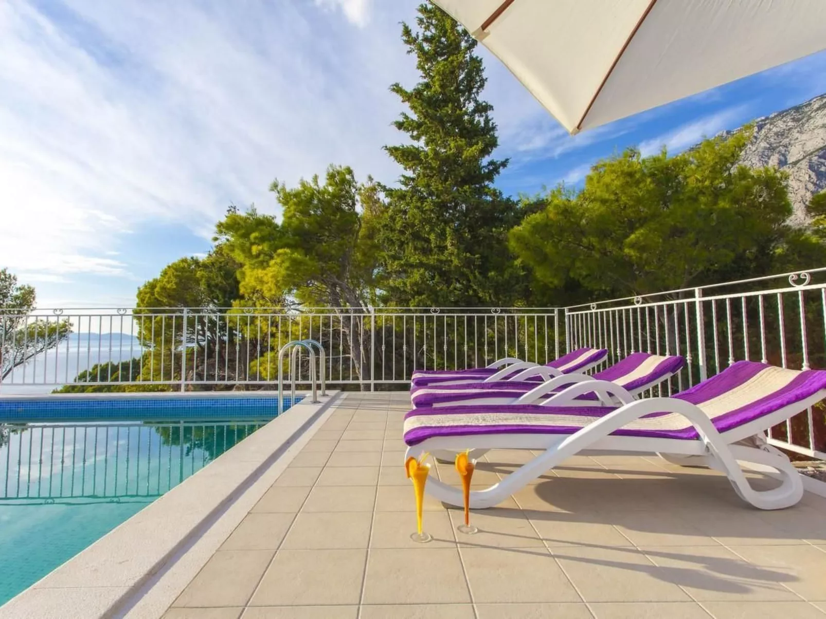 Haus Finestra-Buiten