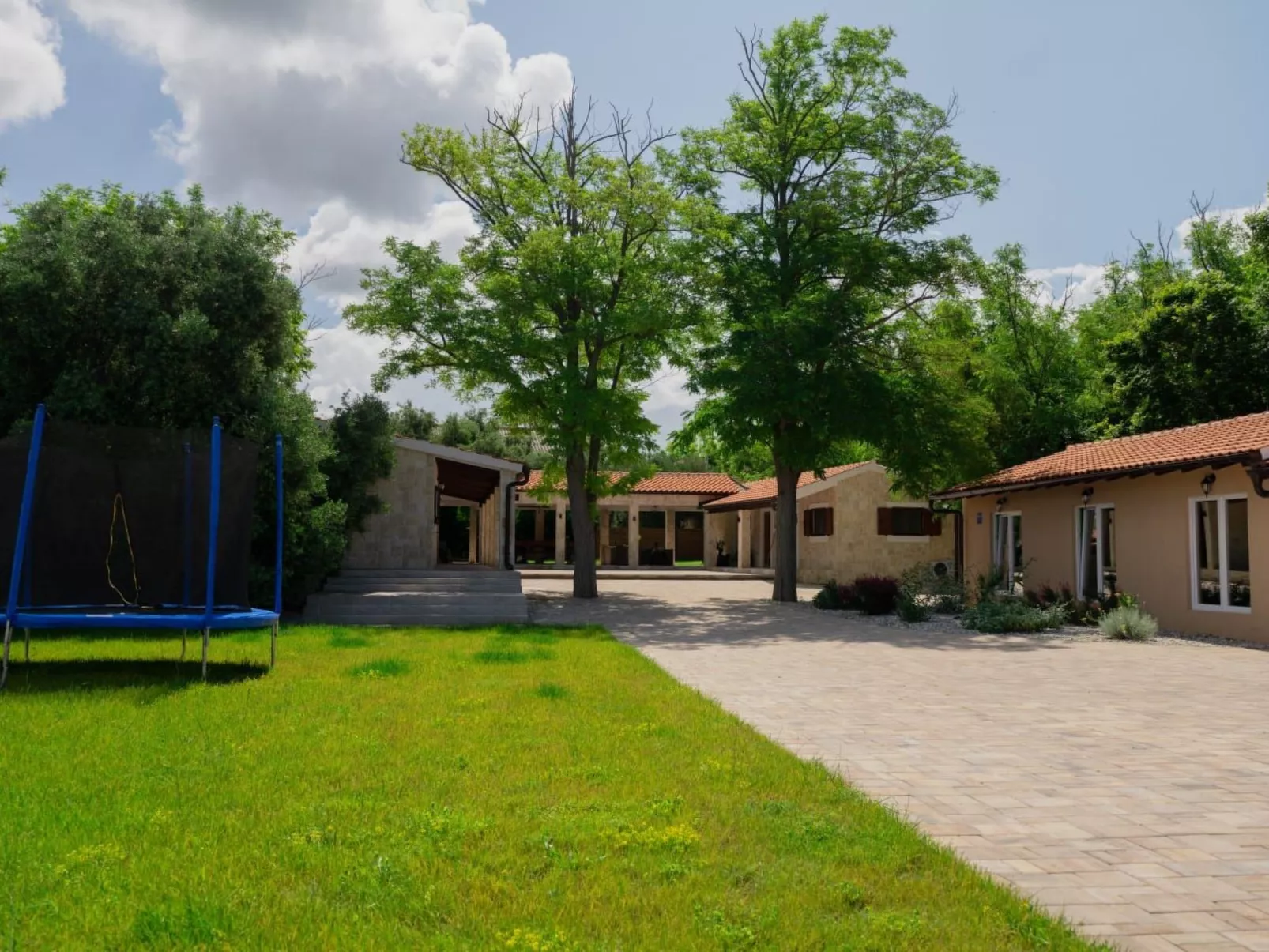 Wunderschöne Villa mit privatem Fitnessstudio und Pool - TA Leut-Buiten