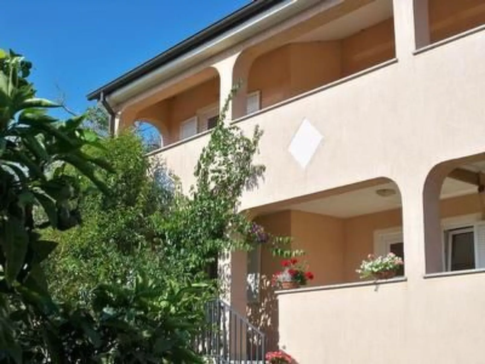 Mit privater Terrasse