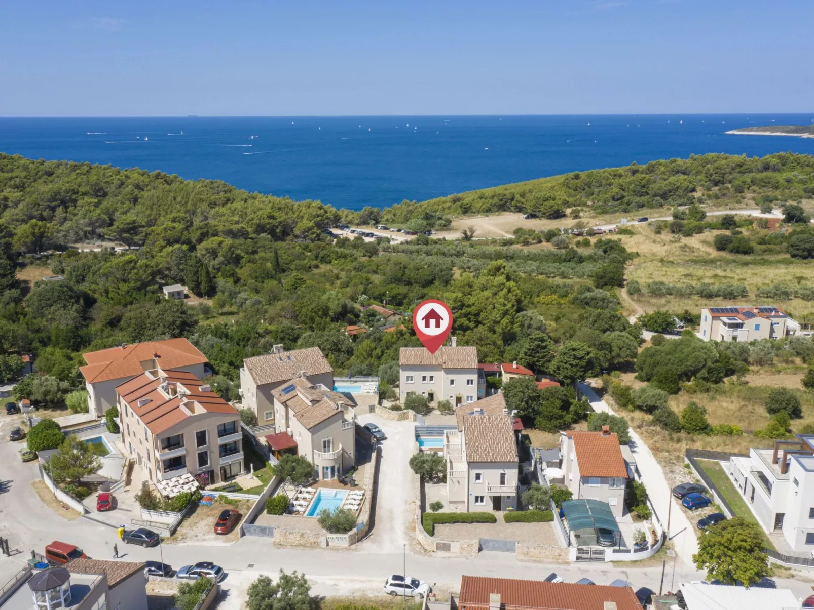 Villa Nocciola mit 6 Schlafzimmern in Meeresnähe-Buiten