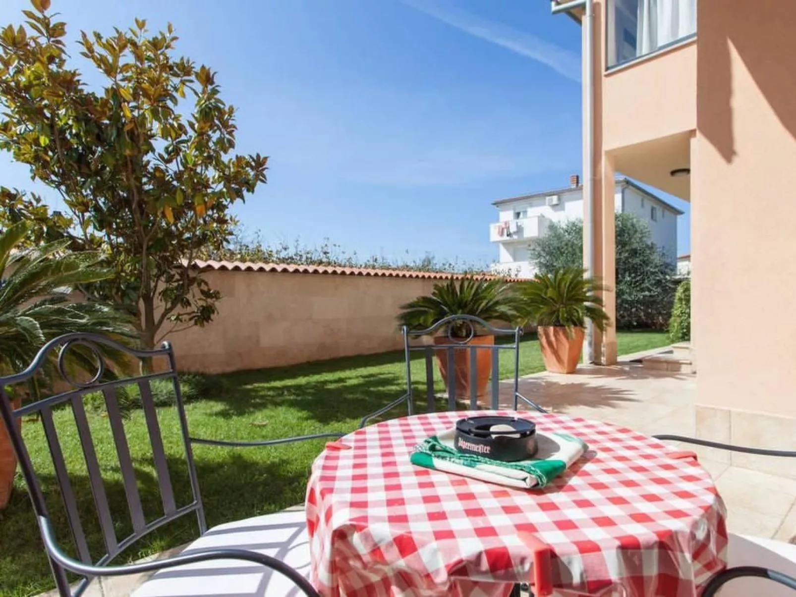 Für zwei Personen mit Terrasse