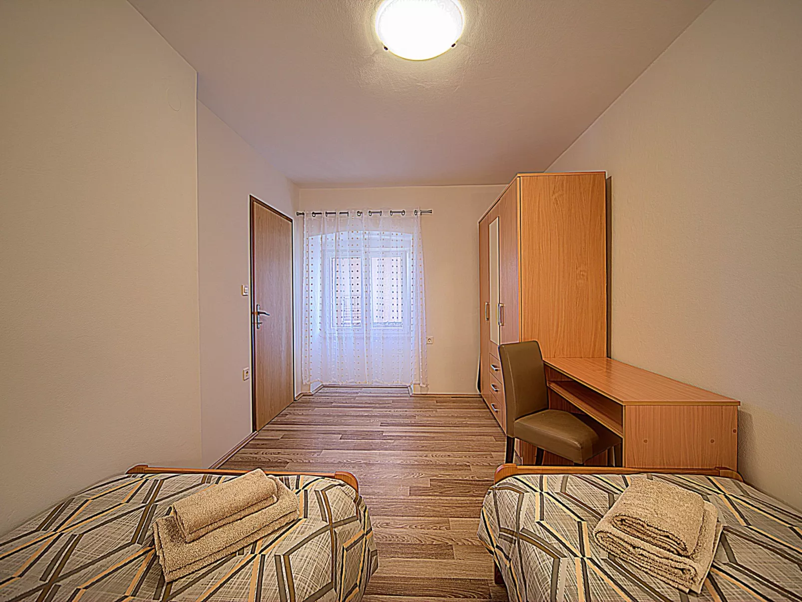 Villa mit Garten, Grill und Terrasse-Binnen