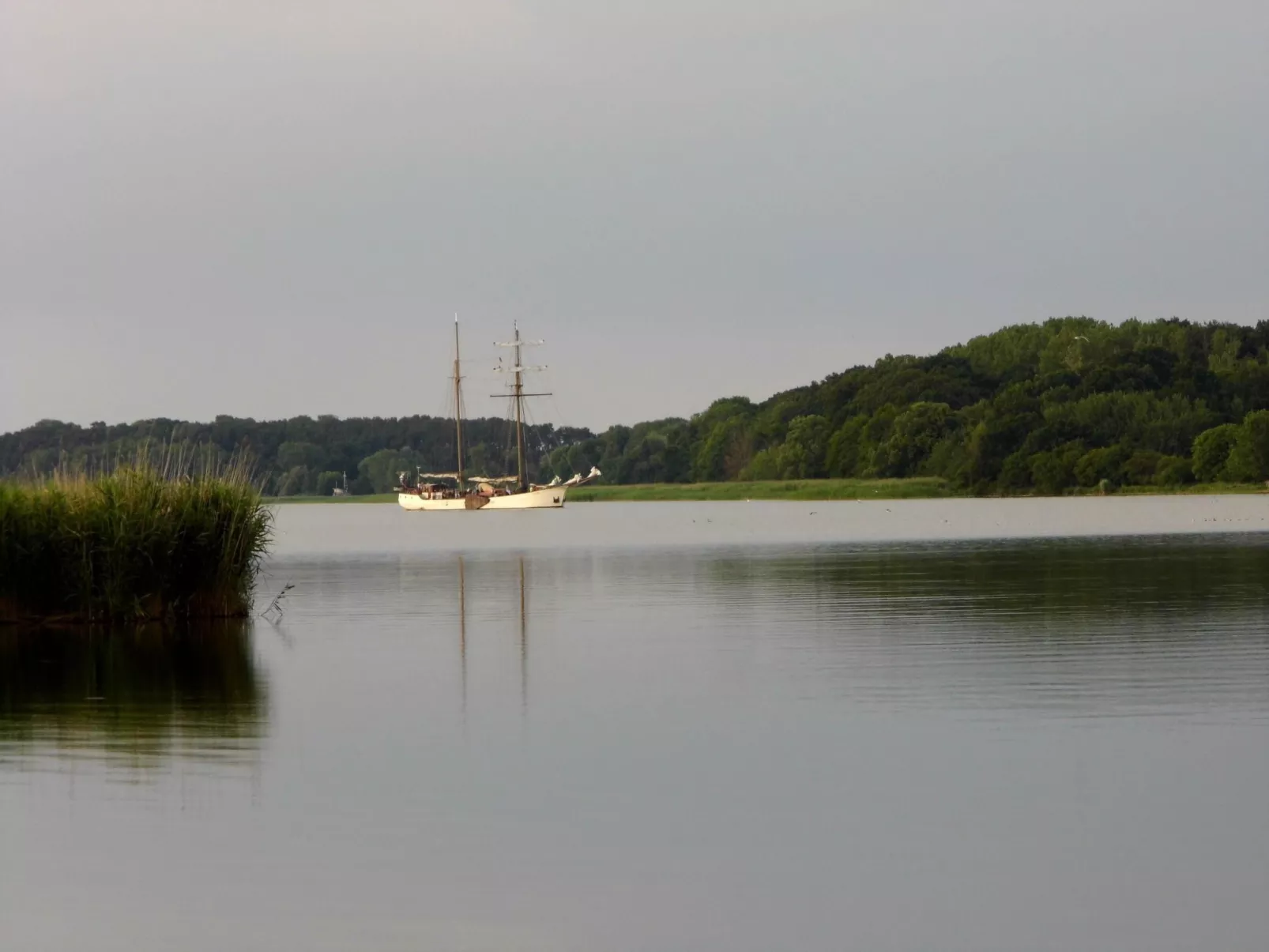 Am malerischen Nepperminer See-Buiten