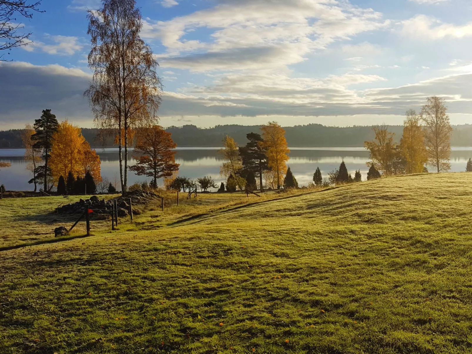 Haus mit toller Aussicht an einem schönen See
