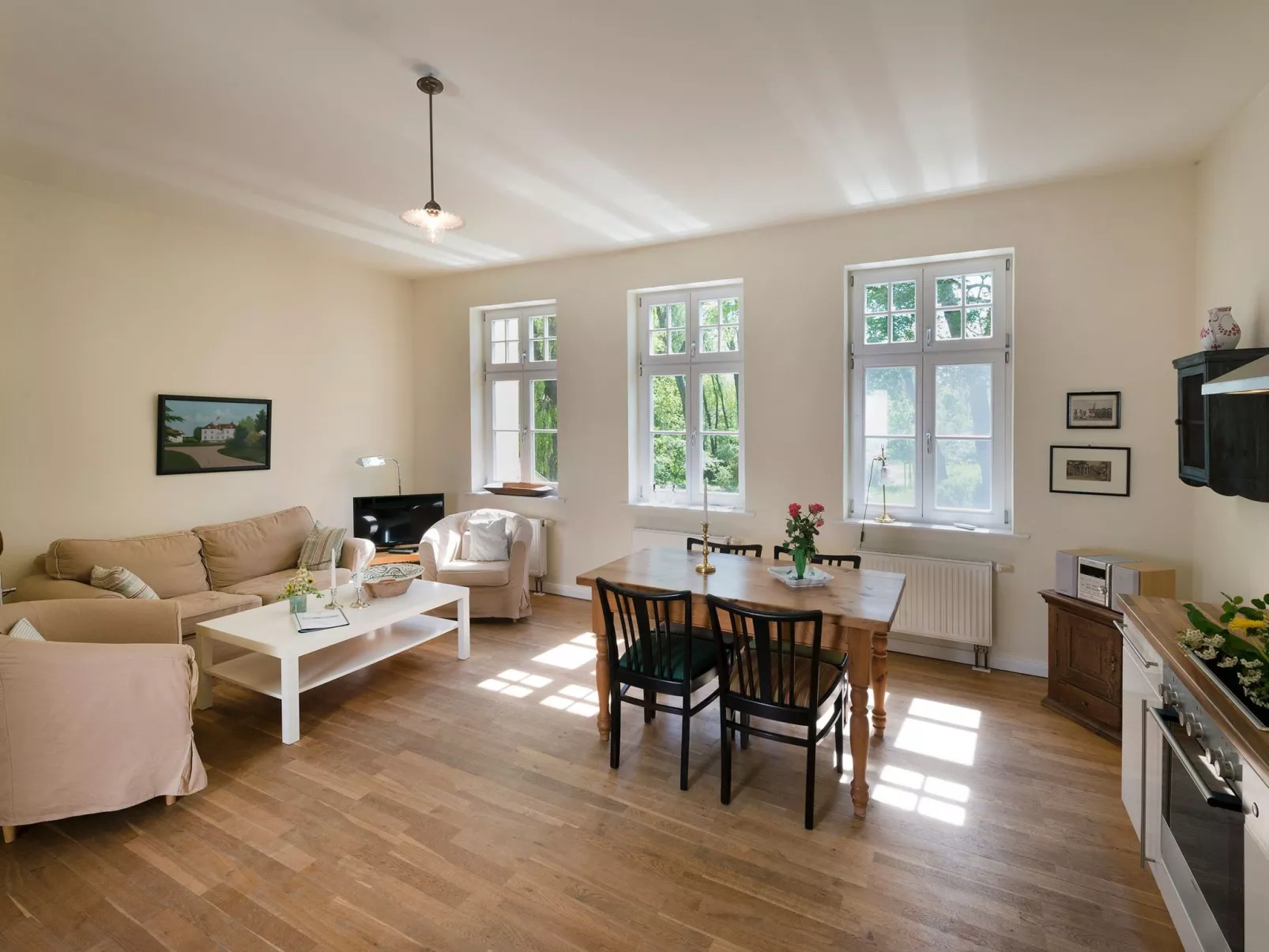 Wohnung im Erdgeschoss des Gutshauses