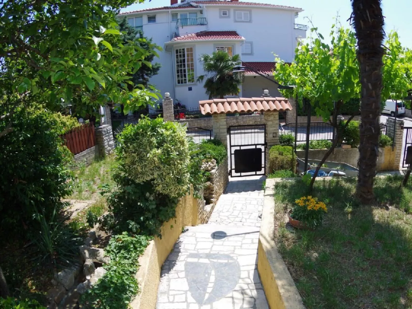 Wohnung in Pješčana Uvala, 500 m vom Strand entfernt-Buiten