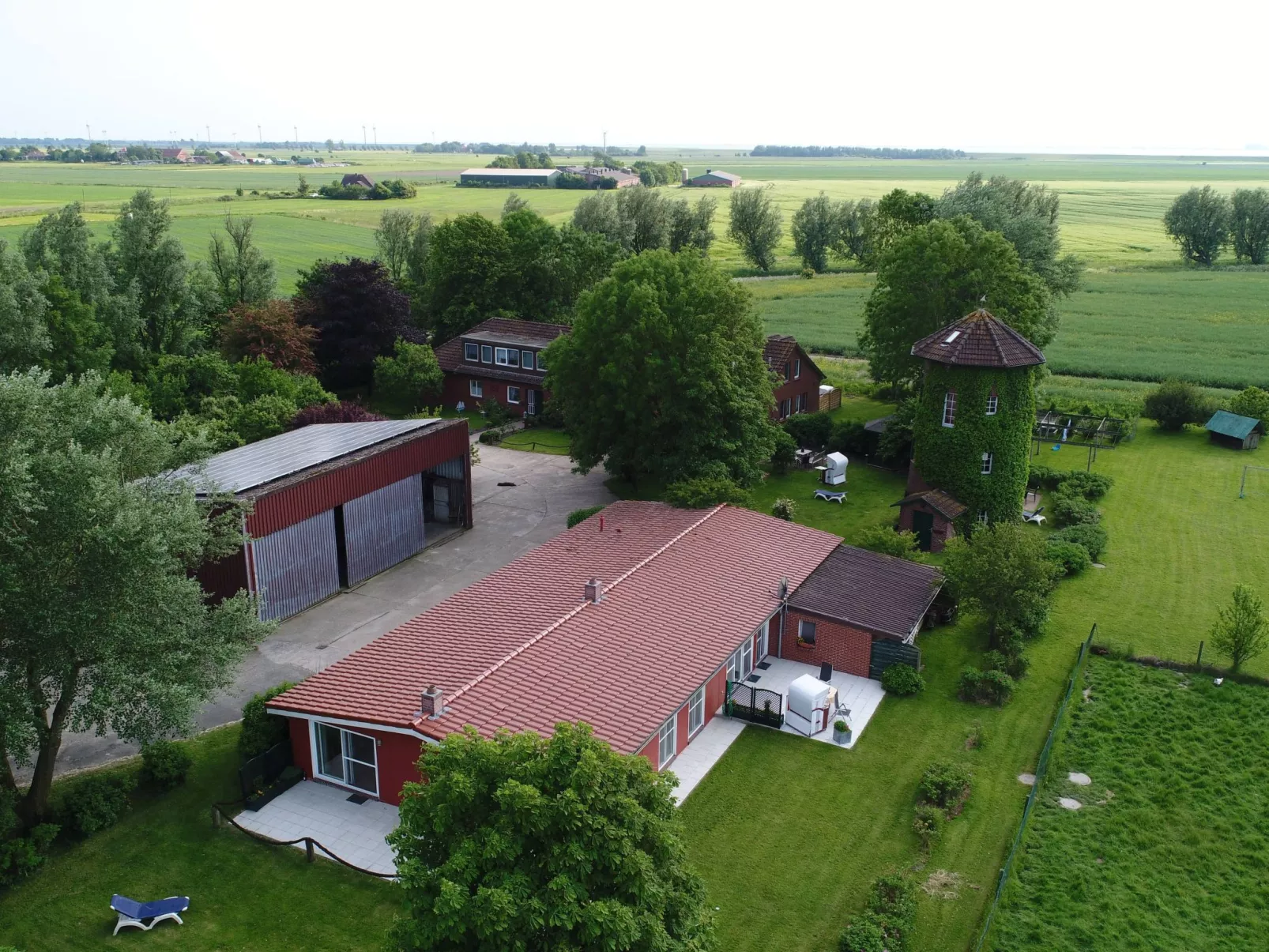 In Pilsum mit Großem Garten-Buiten