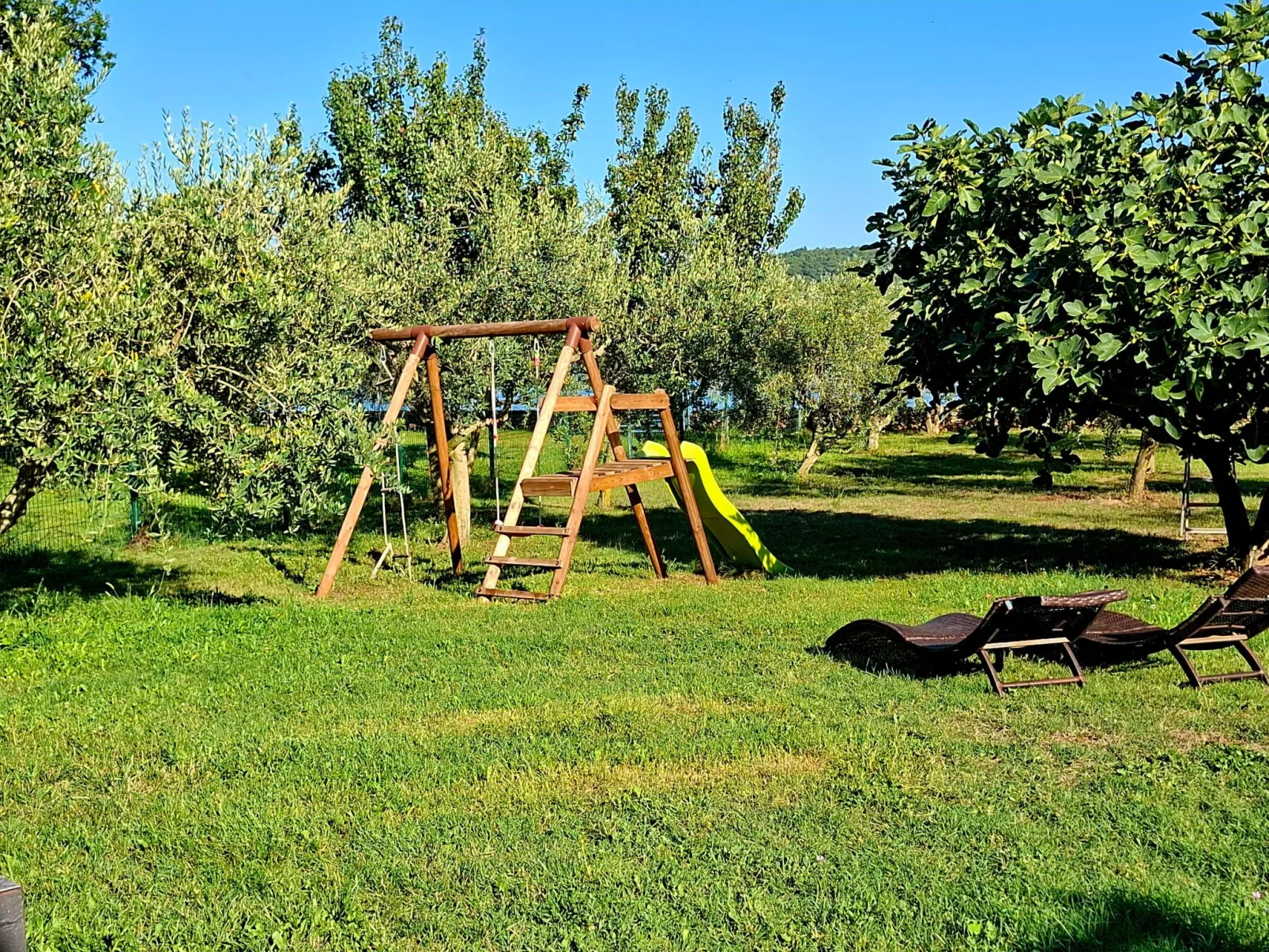 Beach House BET, romantisches Refugium im Olivenhain-Buiten