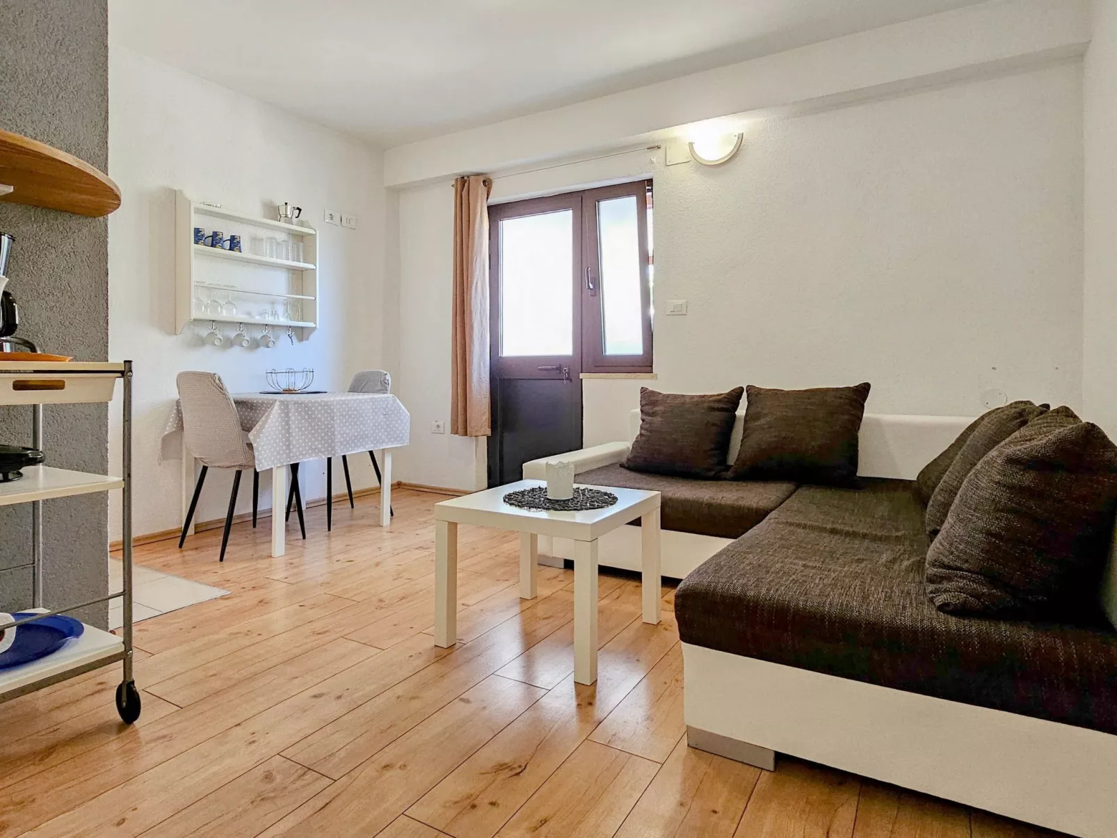 Für 3 Personen ca. 30 m&sup2; in Novigrad, Adriaküste Kroatien (Westküste von I