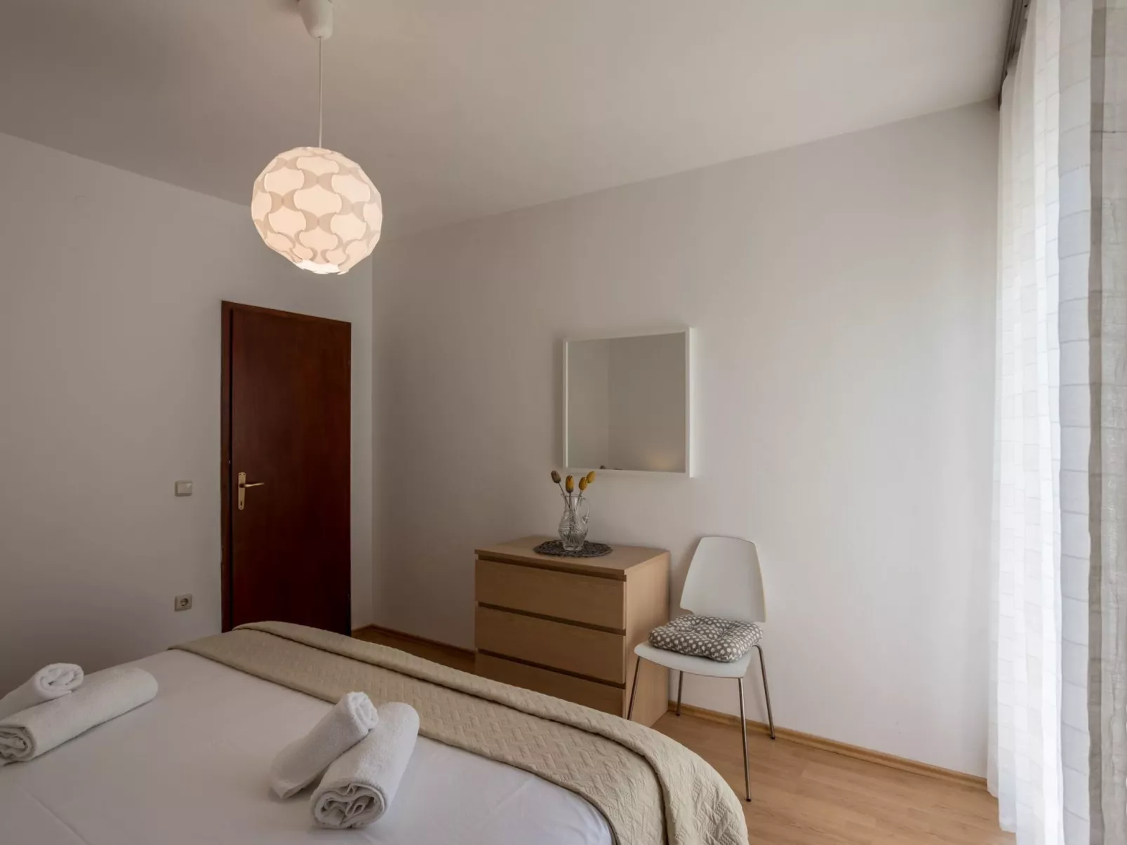 Tihana mit mediterranem Garten-Binnen