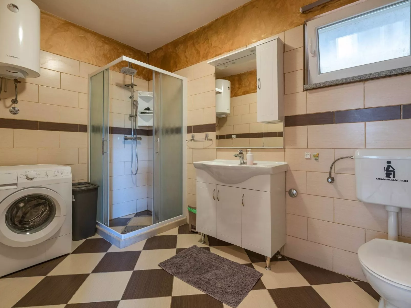 Leone-Image-tags.info