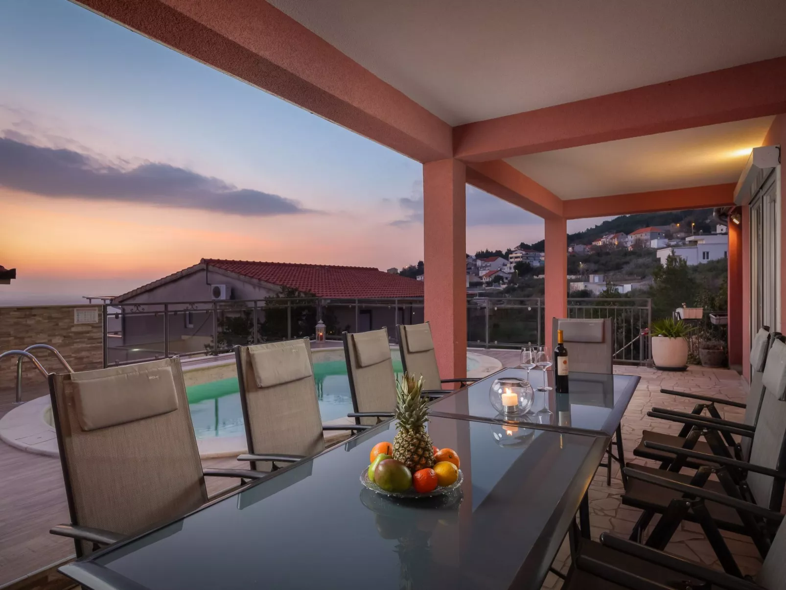 Für 12 Personen in Stanići, Dalmatien (Mitteldalmatien)-Image-tags.info