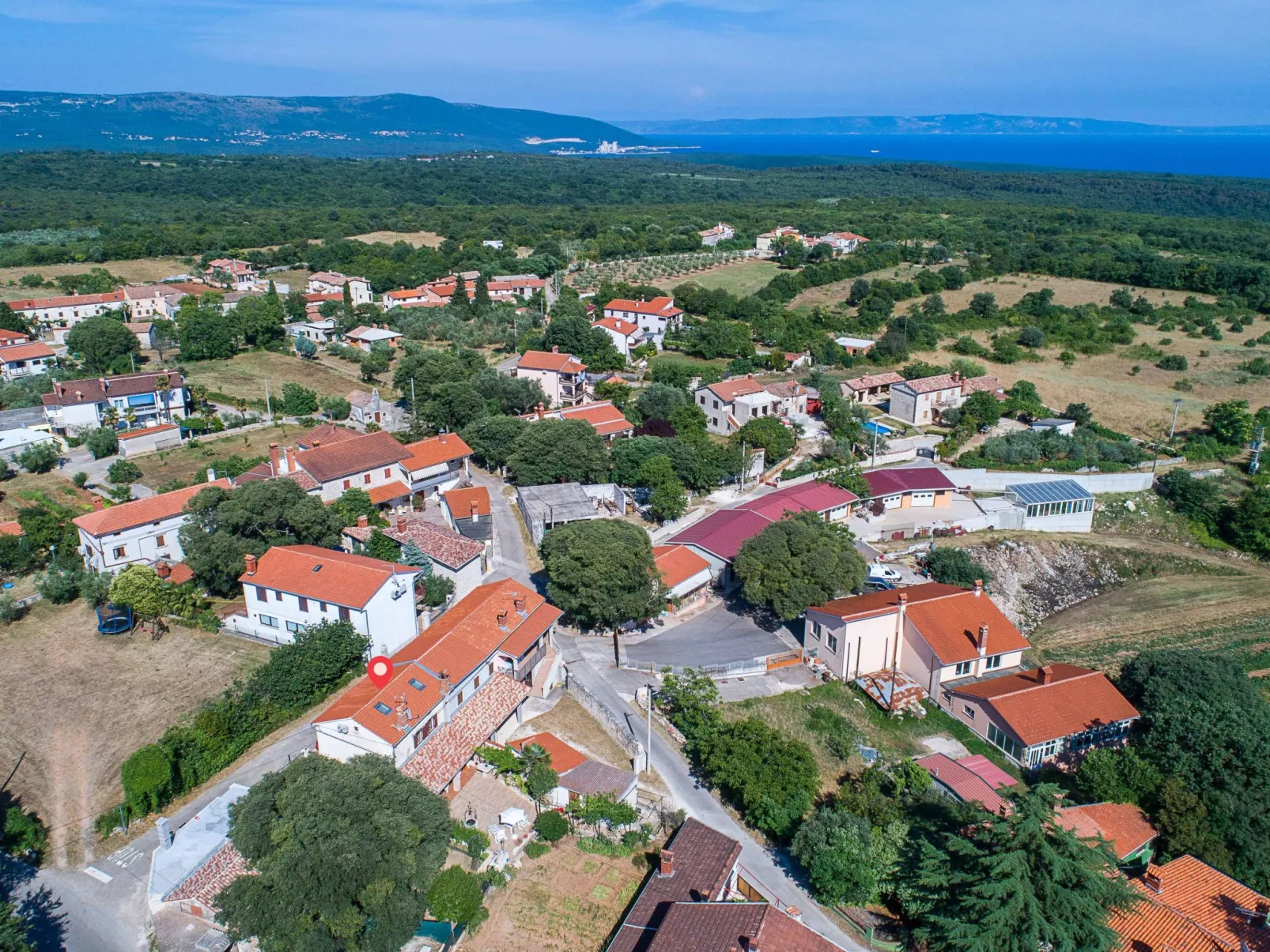 Mit Garten, Terrasse und Grill-Buiten