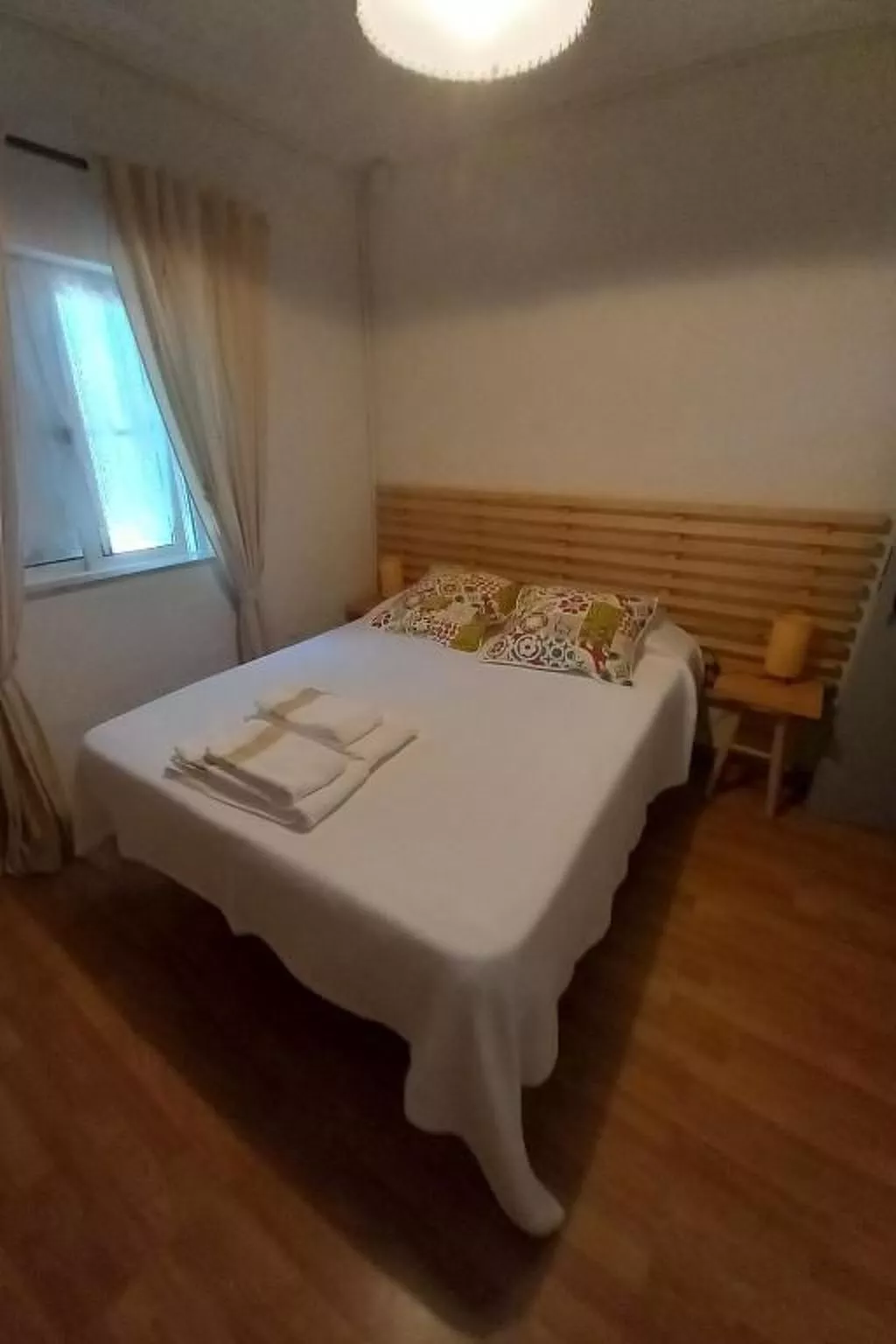 Weißes Haus in Douro Weinberge