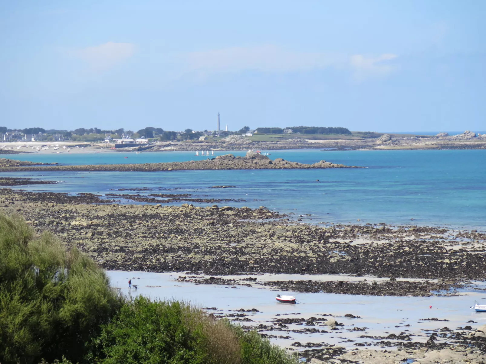 Men Toul Lilia-Omgeving