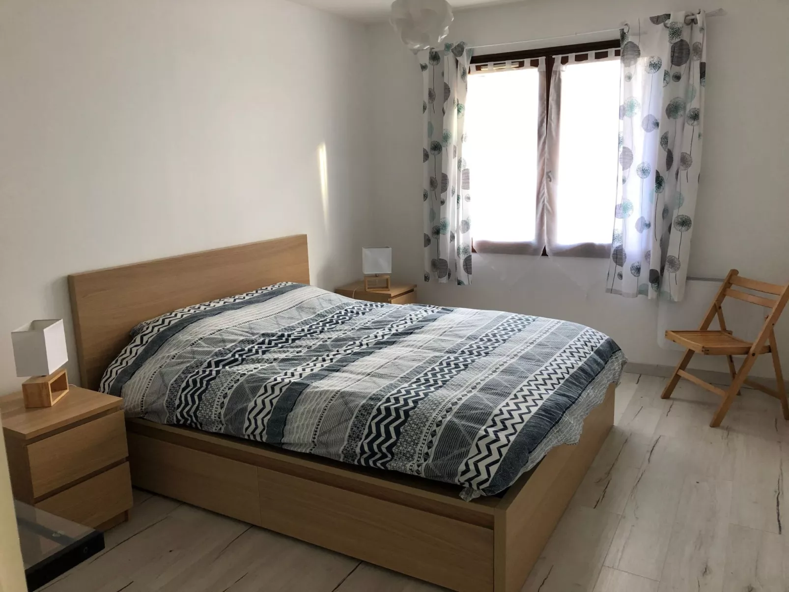 Warmherziges Haus mit ebenerdigem Zugang-Binnen