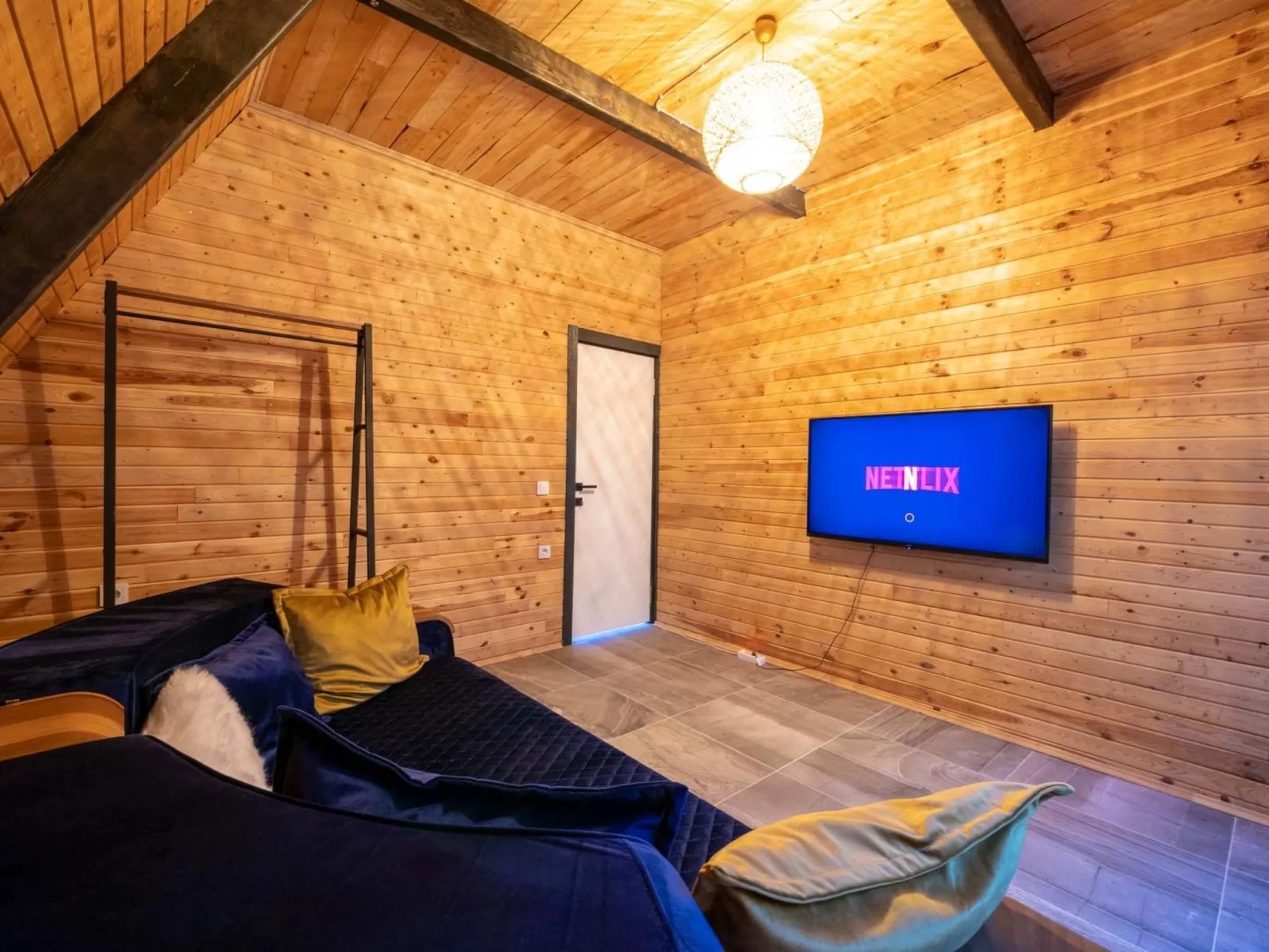 Liyu-Image-tags.info