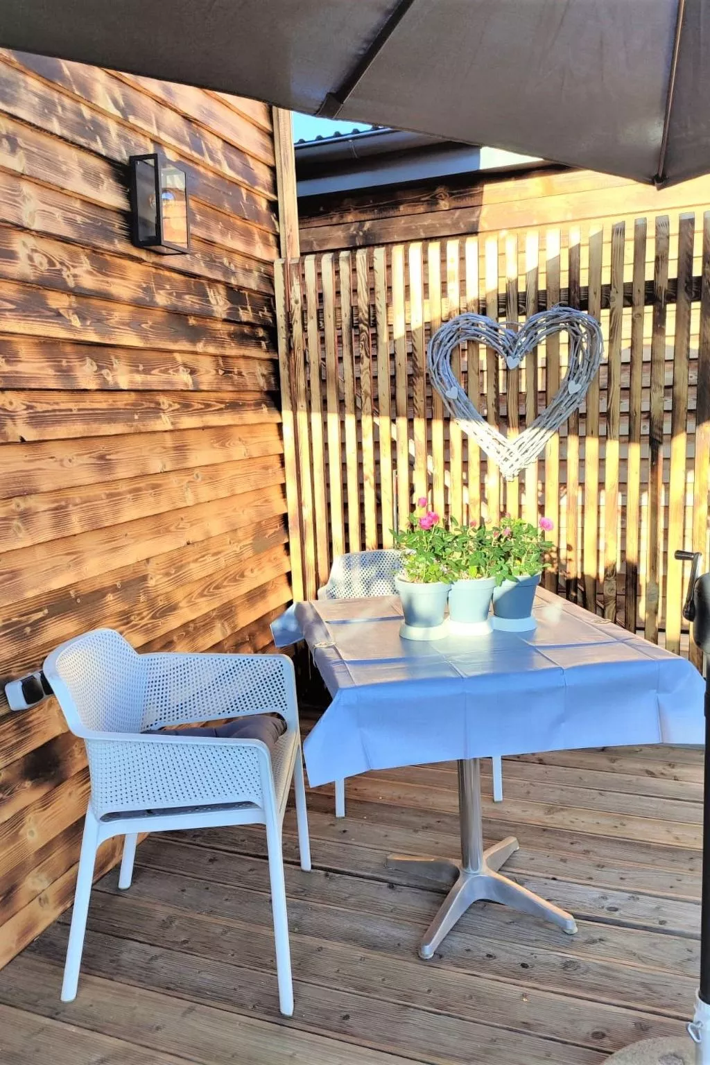 Tolles Ferienhaus mit Garten, Grill und Terrasse-Buiten