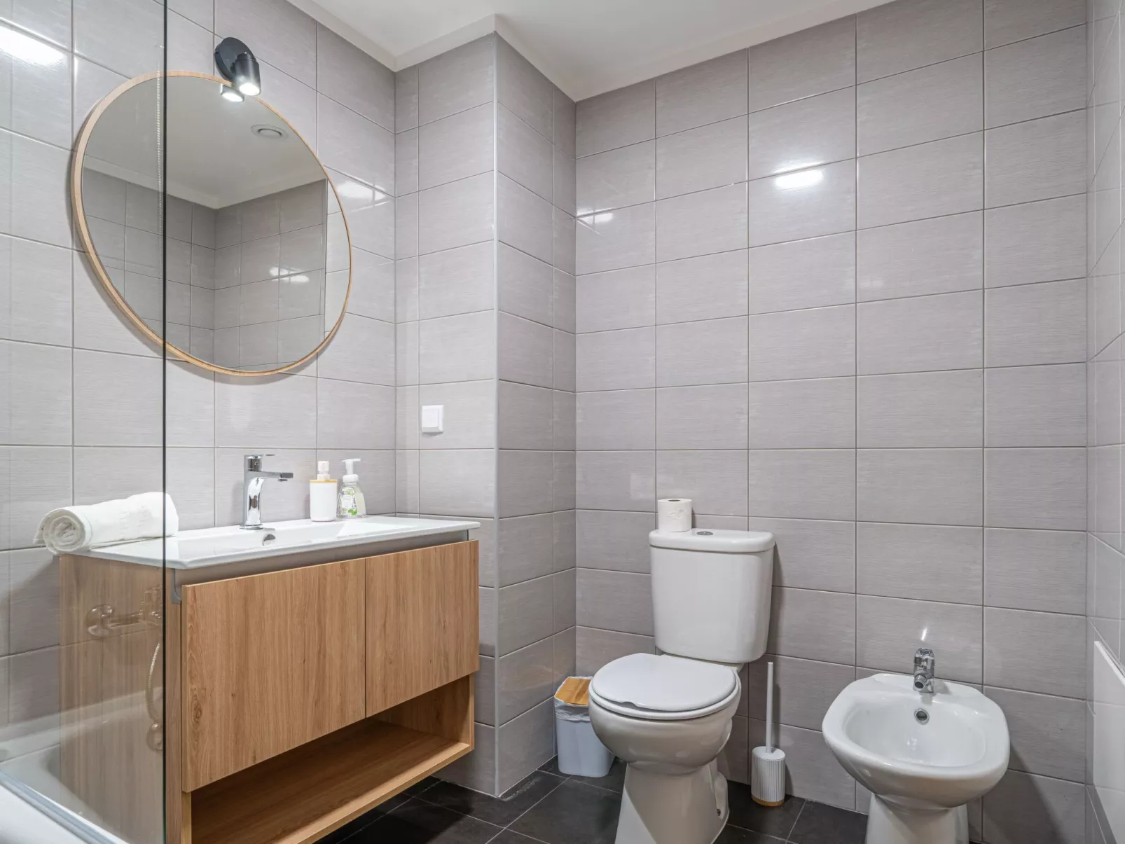 "Sonnenblume" mit Gemeinschaftspool-Binnen