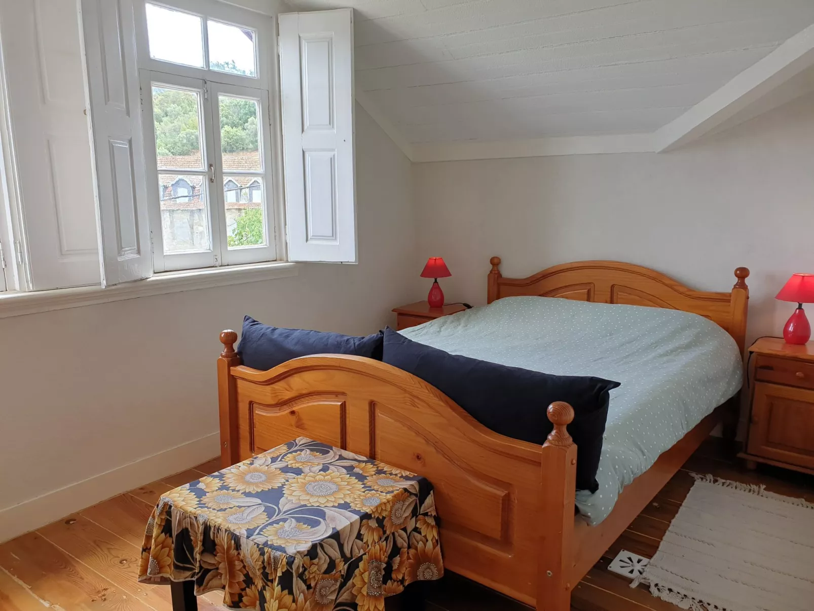 "Haus der Schwäne" - Geopark Serra da Estrela-Binnen