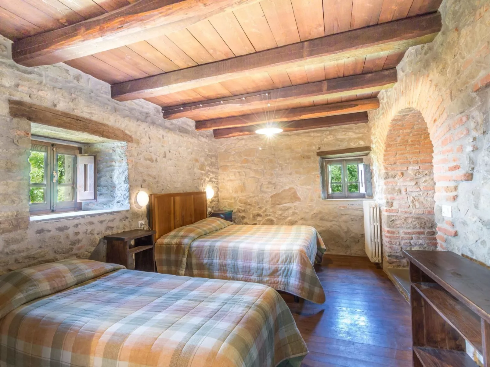 Villa Vallorsaia-Binnen