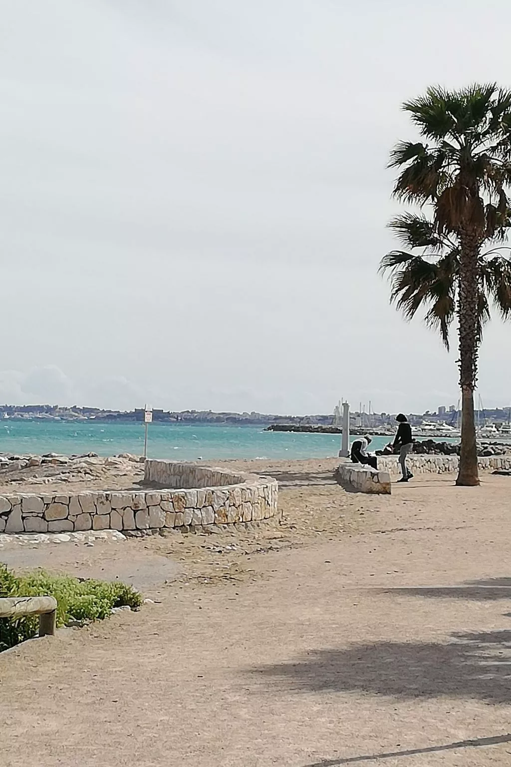 Gemütliche Wohnung, 5 Minuten vom Strand entfernt-Buiten