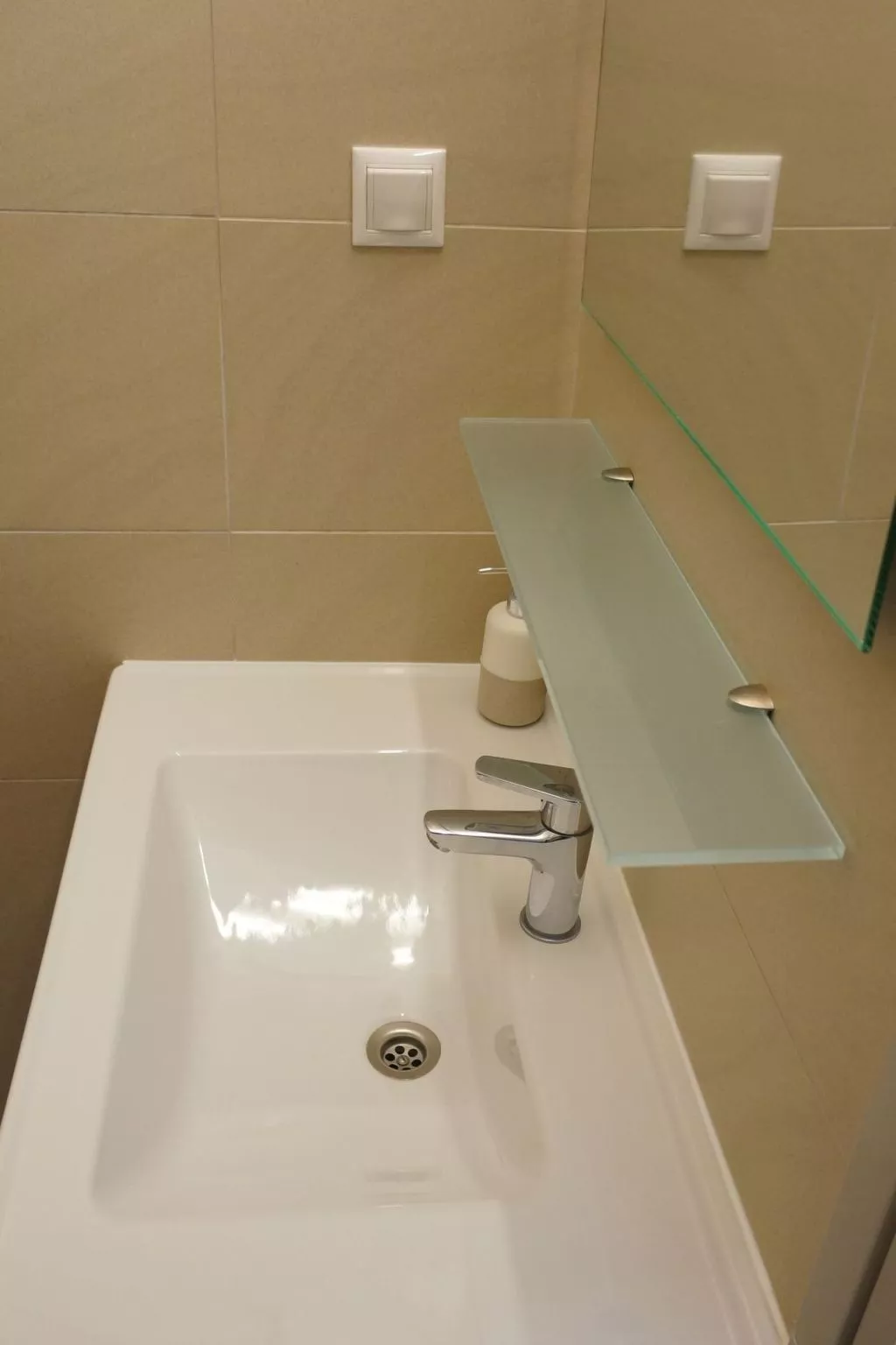 Finikas Garden Nikit-Binnen