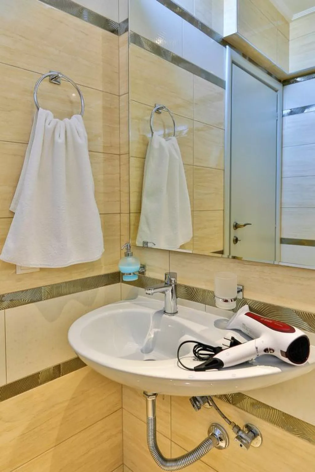 Mit Privatpool für 9 Personen ca. 175 m&sup2; in Skiathos, Ägäis (Skiathos)-Binnen