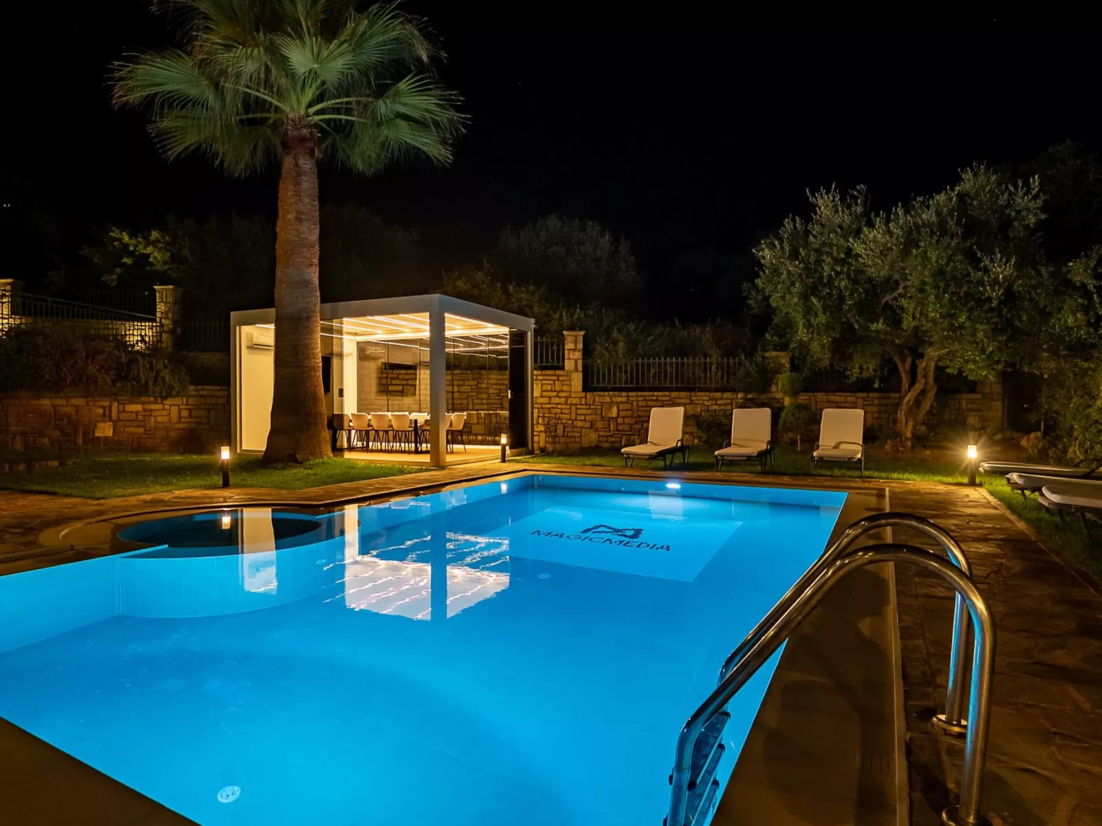 Neue Familienvillen mit 2 privaten Pools, Spielzimmer-Buiten