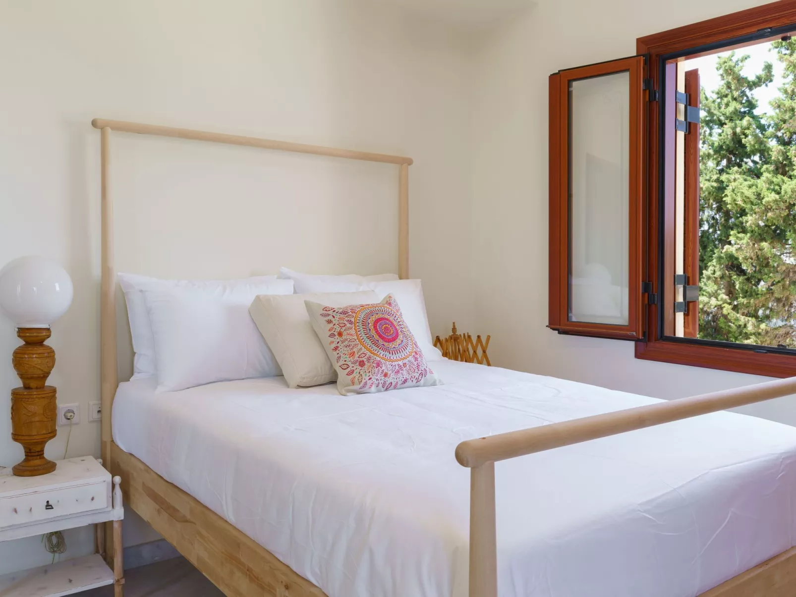 Villa mit Meerblick und privatem Pool, BBQ 1,5km vom Strand entfernt-Binnen