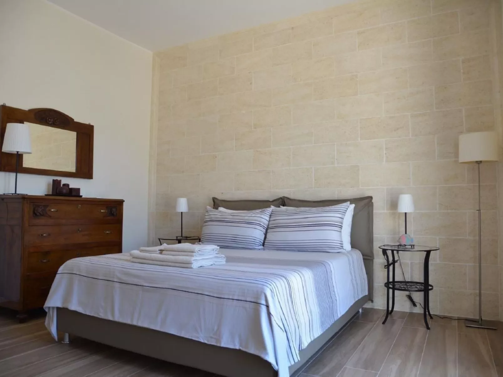 Villa mit privatem Pool-Binnen