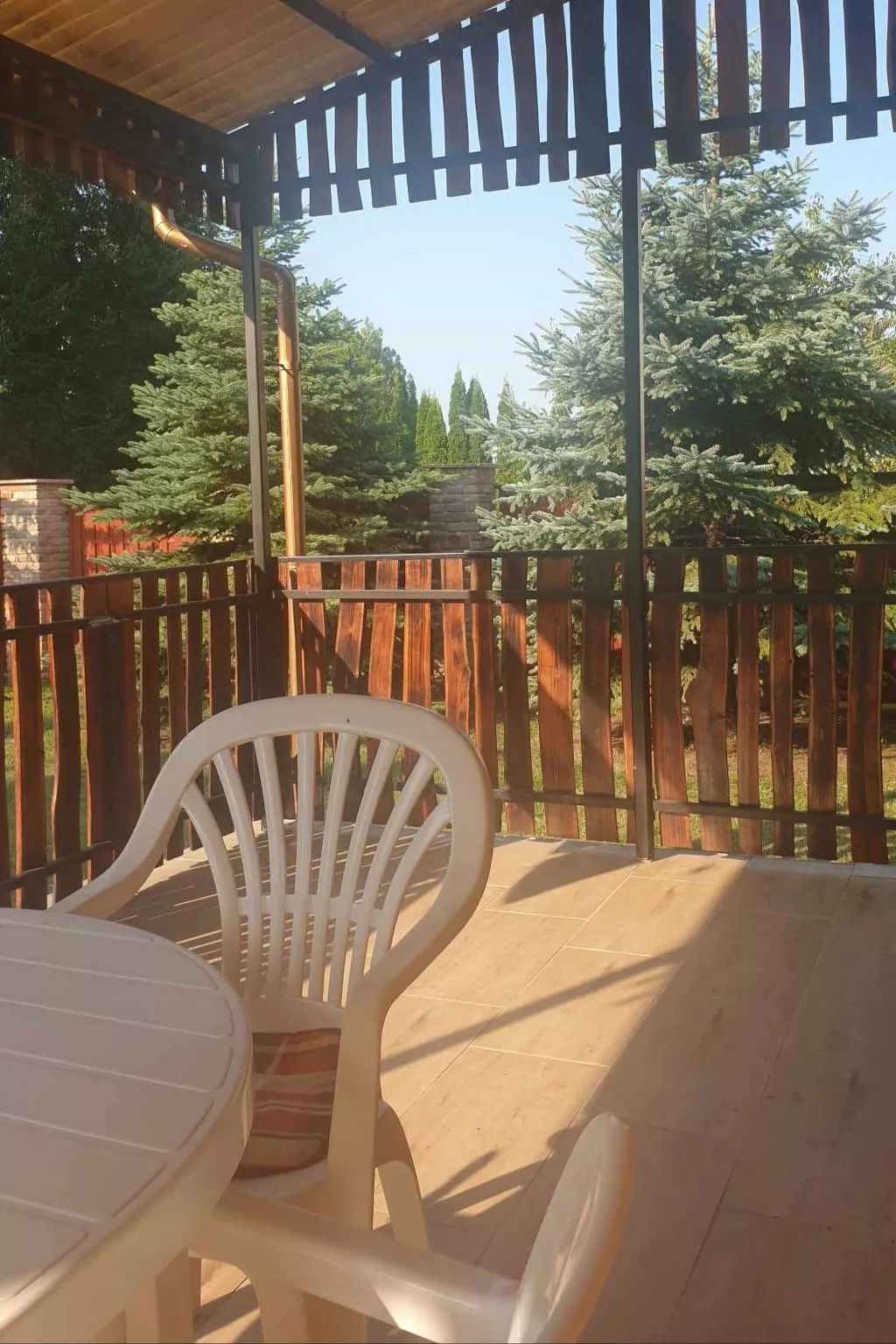 Mit eigenem Parkplatz-Buiten