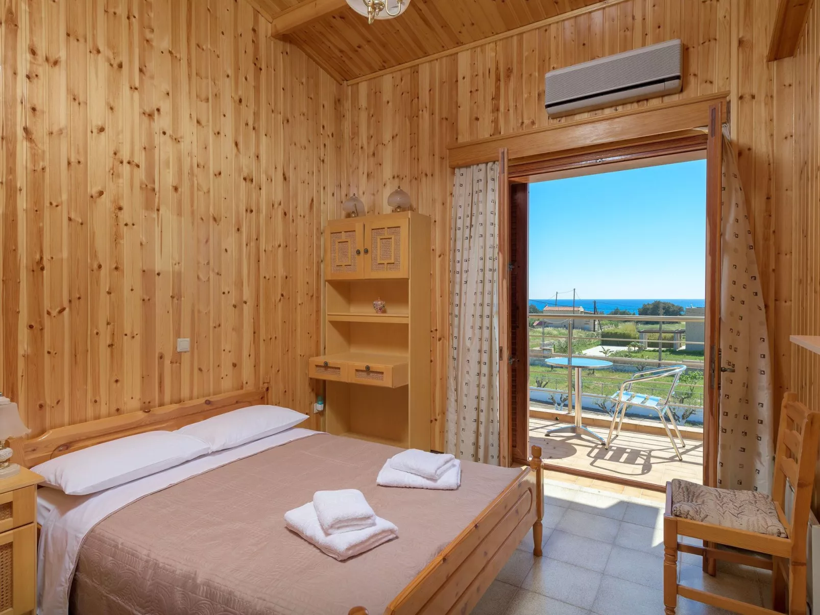 Villa Valasia-Image-tags.info