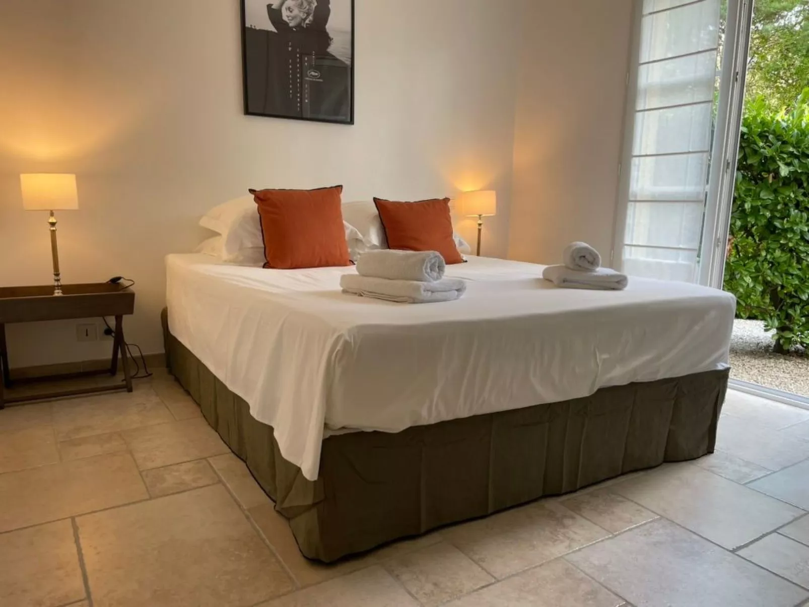 Klimatisierte Wohnung mit Garten-Image-tags.info