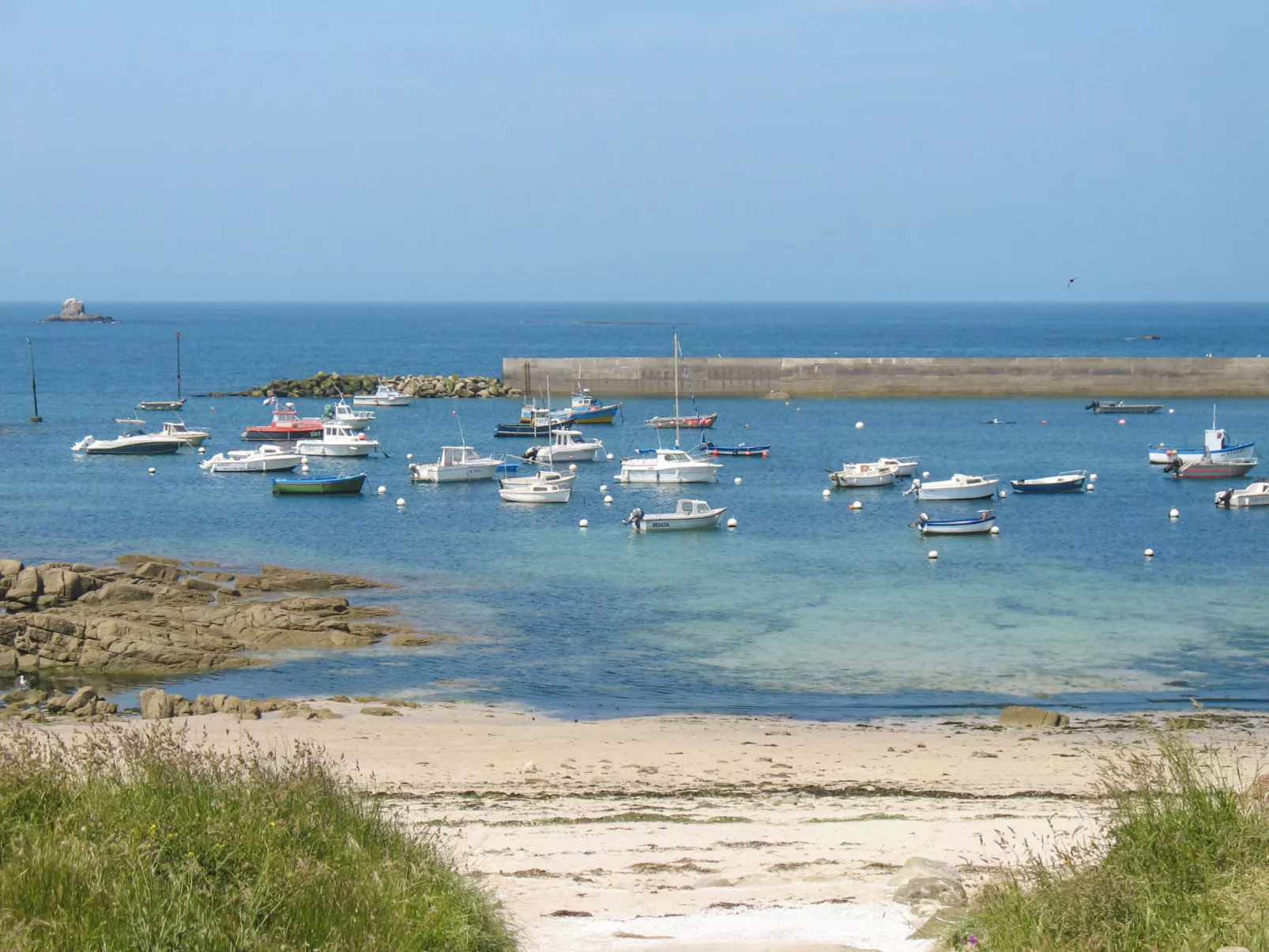 Große Villa am Meer mit privatem Spa Bereich-Omgeving