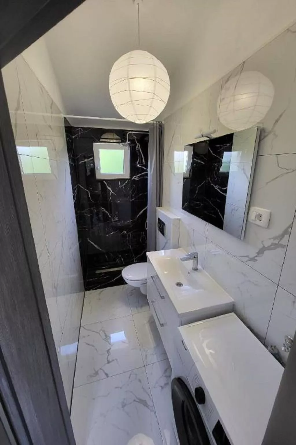 Lana Meer und Natur-Binnen