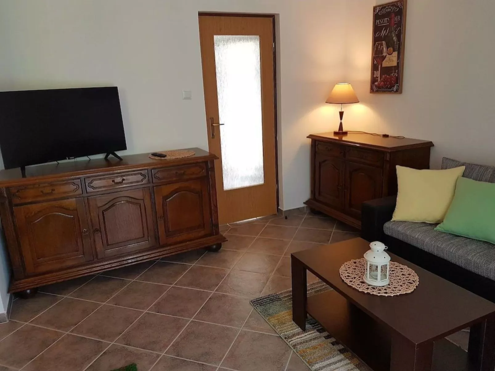 Komfortable Wohnung in der Nähe des Sandstrandes-Binnen