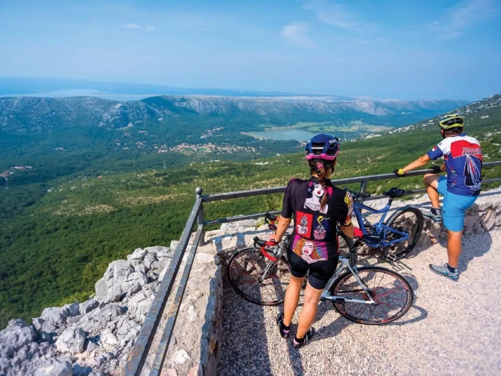 Casa di Nika - charmante Steinvilla mit beheiztem Pool-Buiten