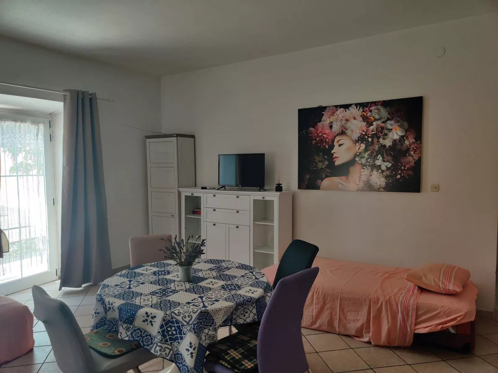 2 mit Parkplatz, Wifi, Ac-Binnen