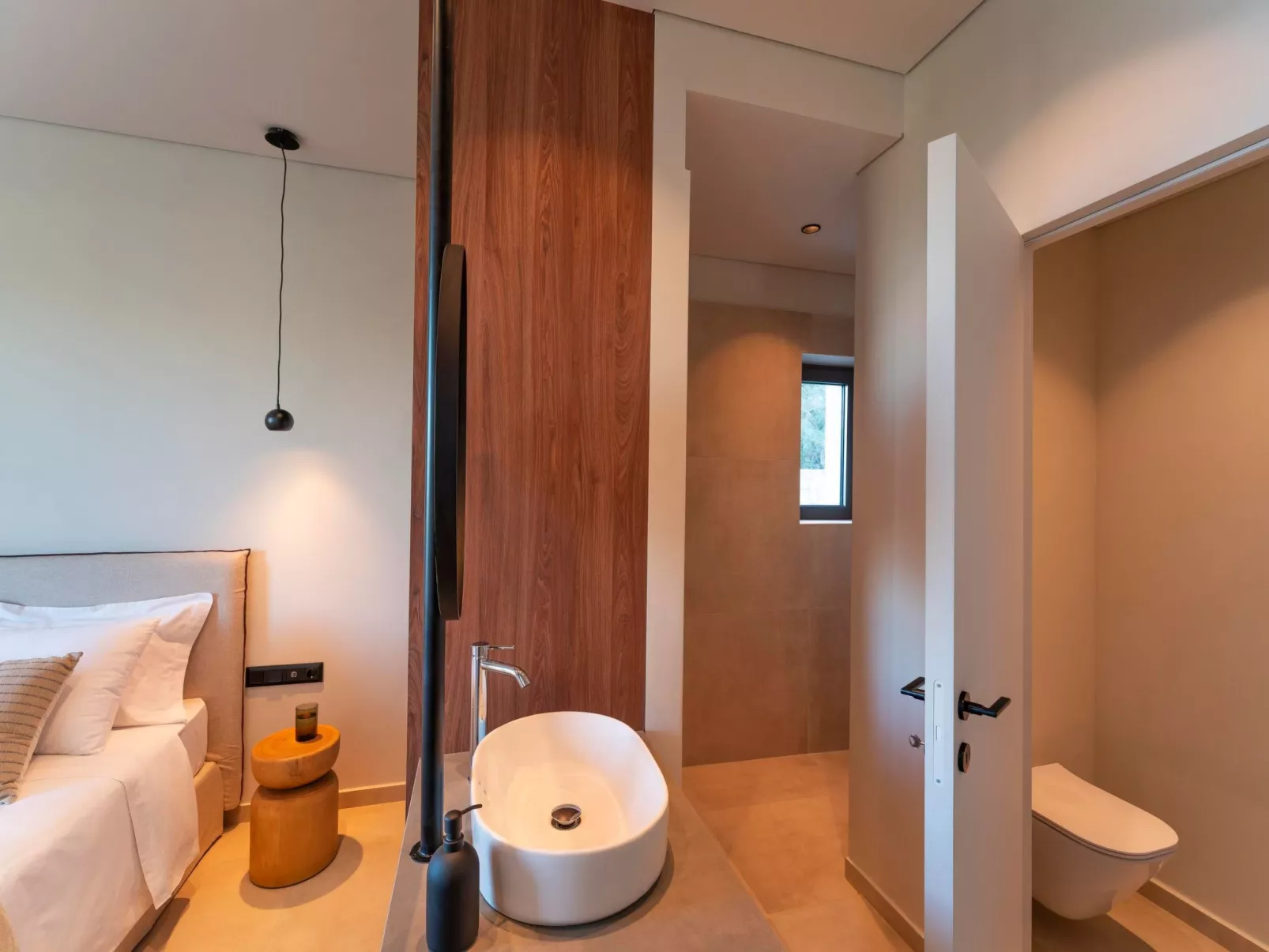 Massari-Hügel - Violetta-Binnen