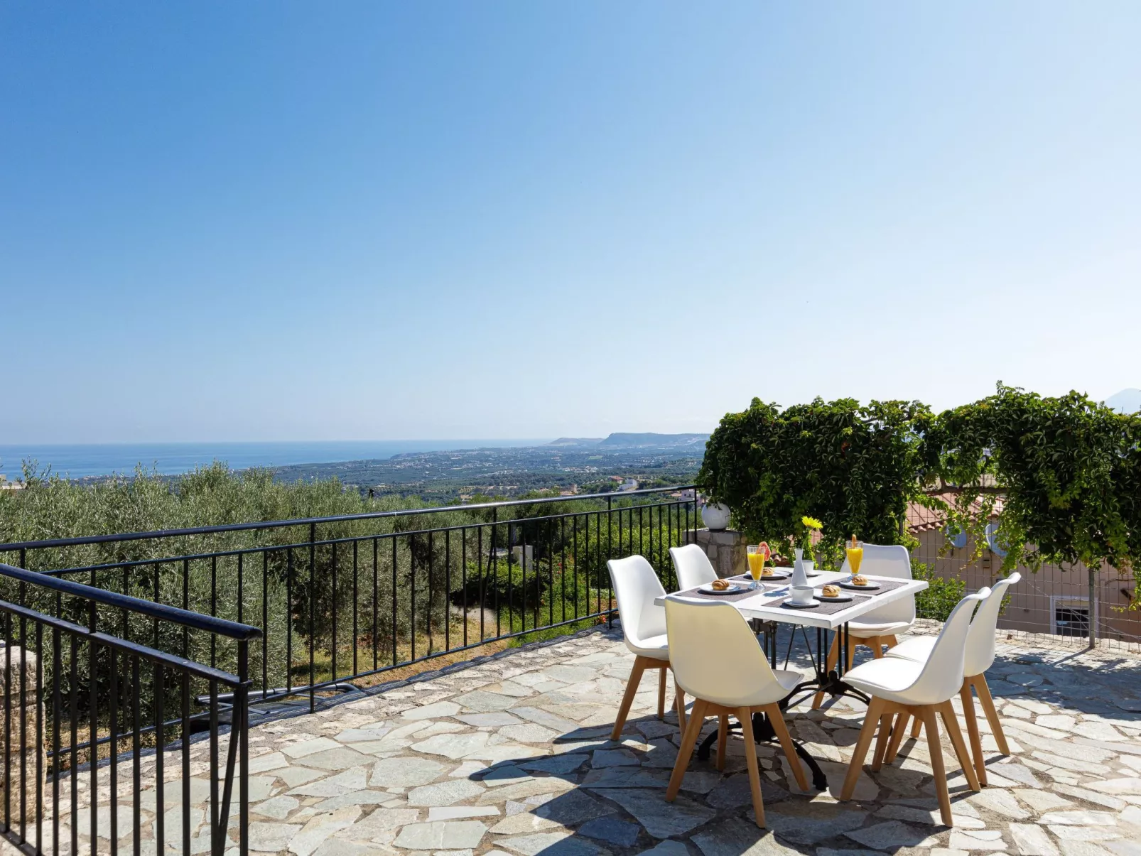 Familienfreundliche Villa mit privatem Pool und BBQ-Buiten