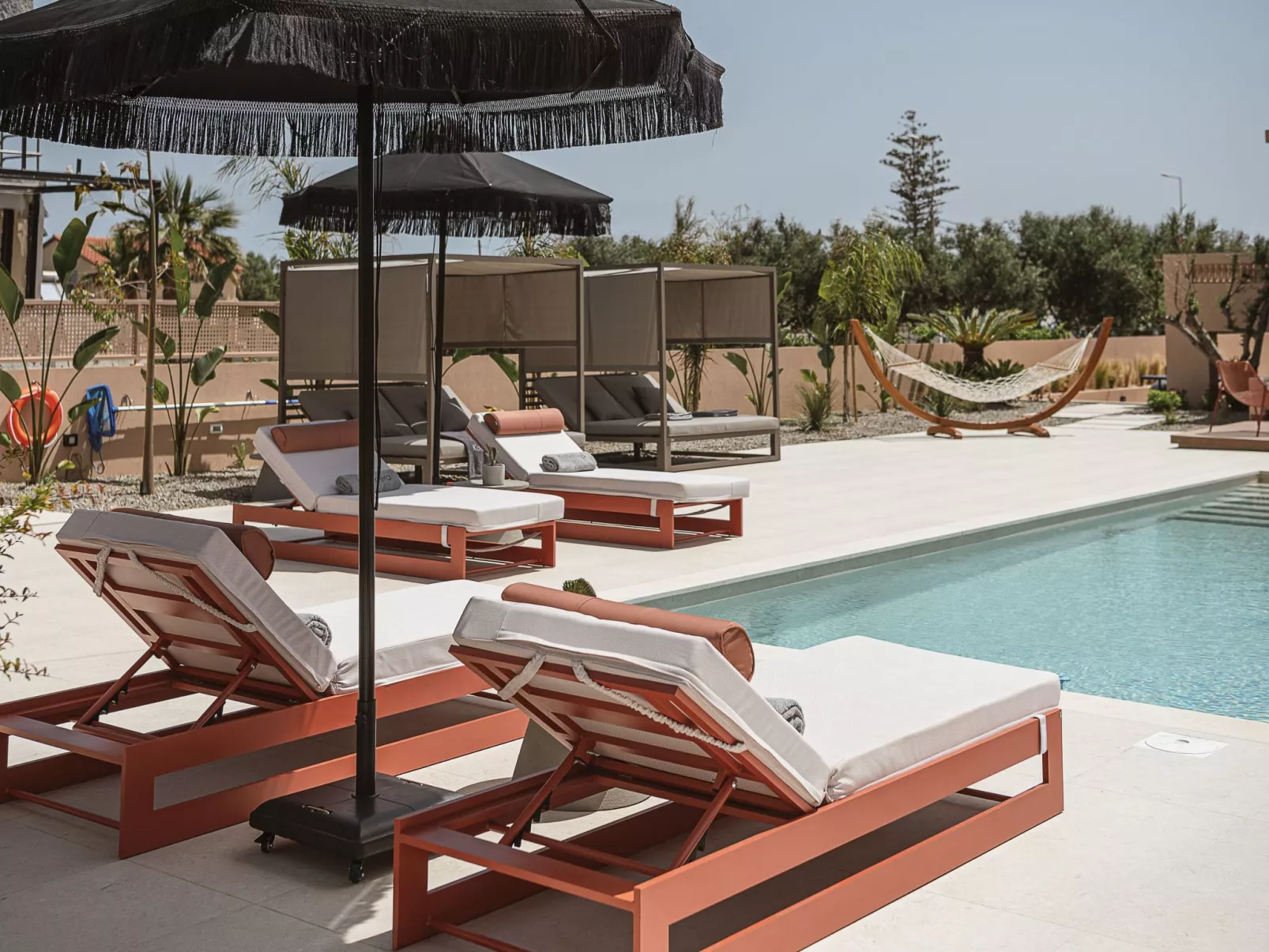 Villa Agali - ''Freier'' beheizter Pool, 70m zum Meer-Binnen