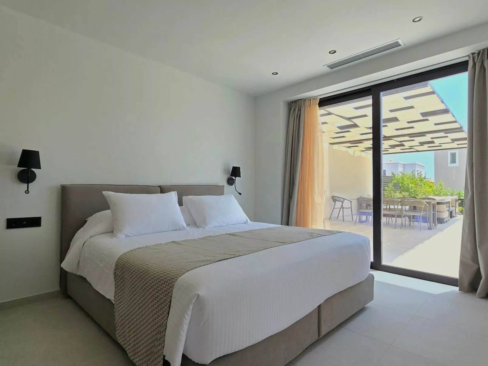 Trapezia Luxury Living - Perle-Image-tags.info