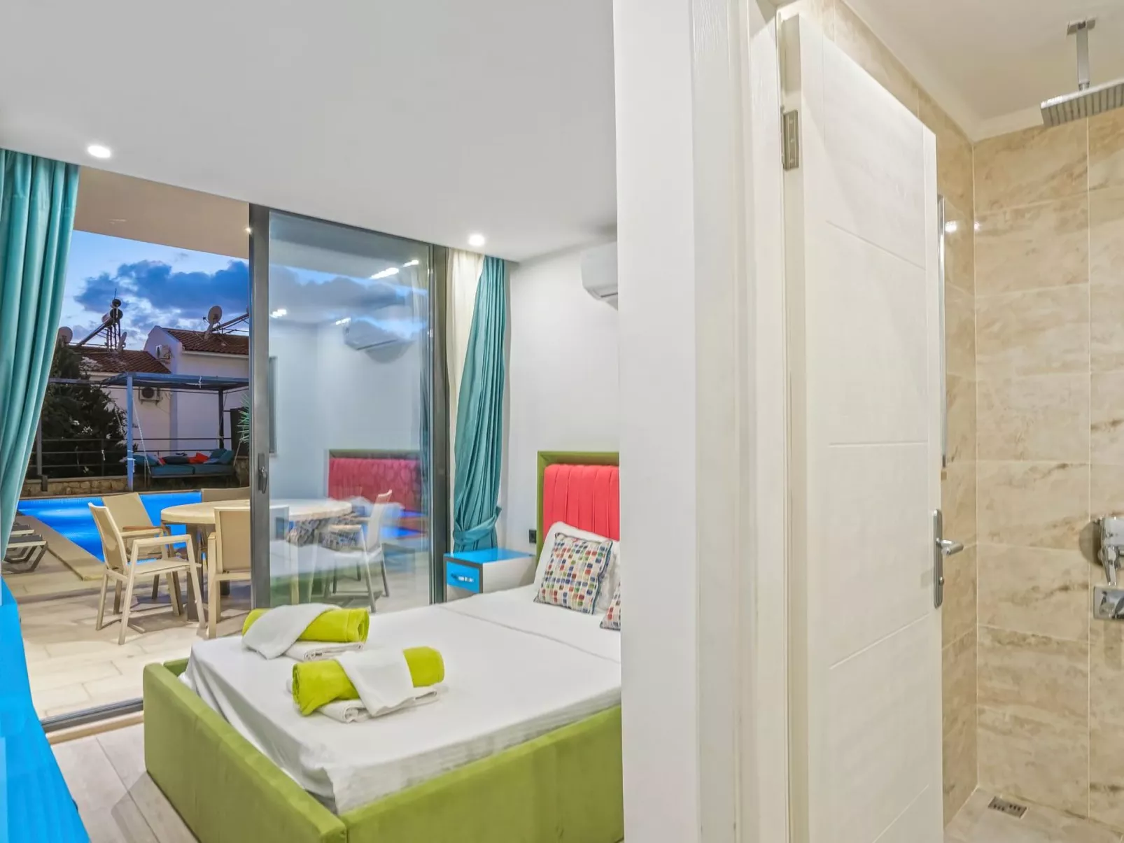 Villa in Kalkan nähe Zentrum und Meer für 8 P.-Binnen