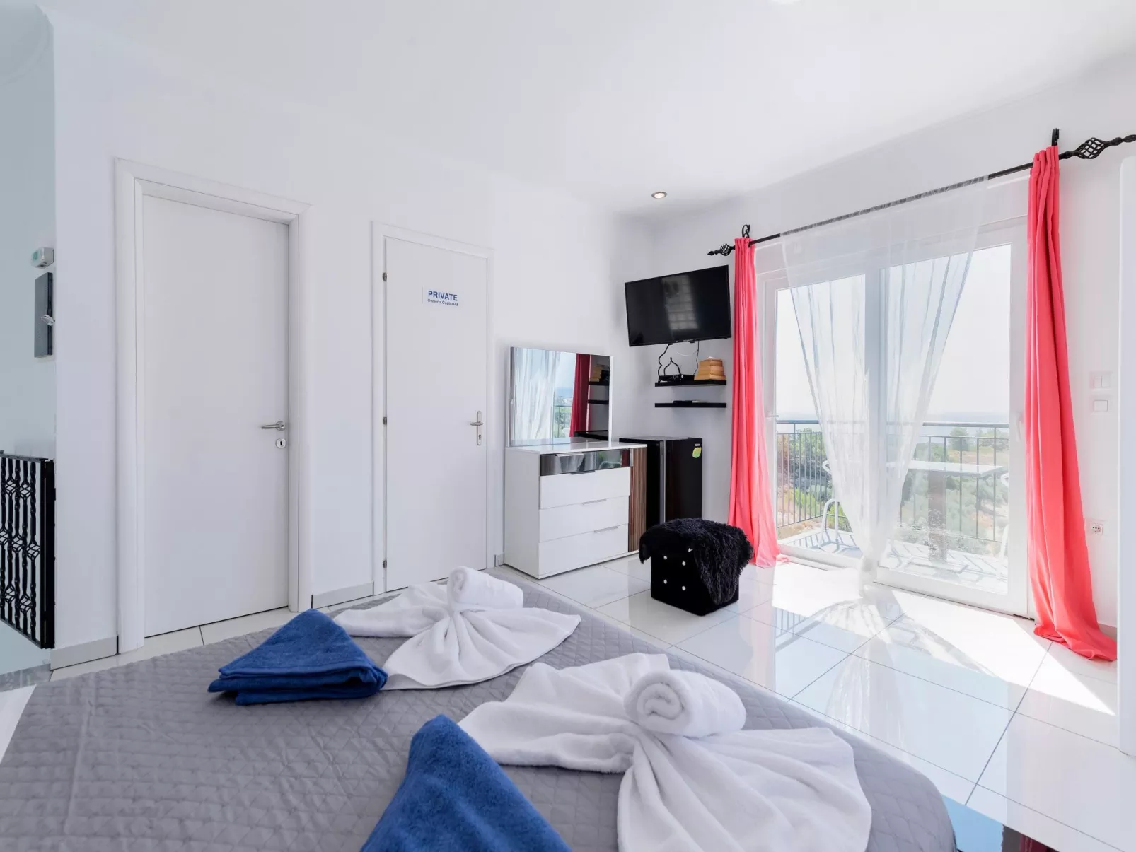 Charmante Diamond Villa in der Nähe von Gennadi Strand-Binnen