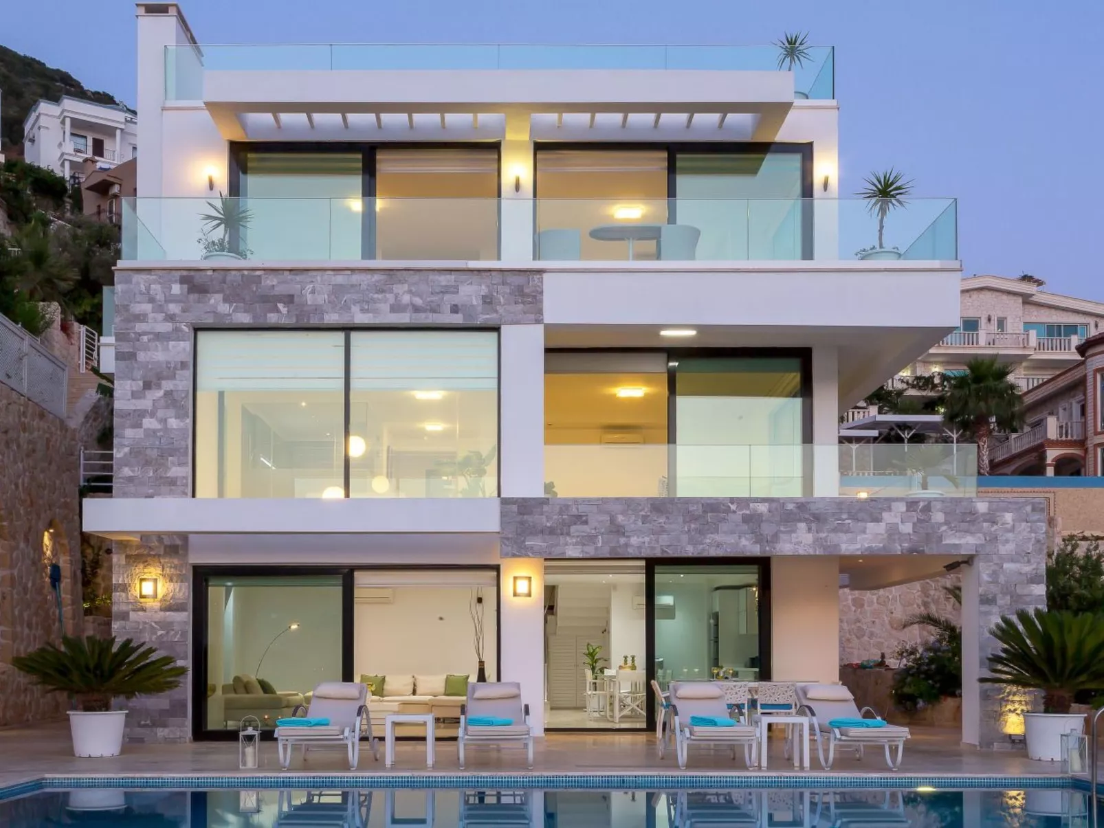 Moderne Villa nähe Meer in Kalkan 8 P-Binnen